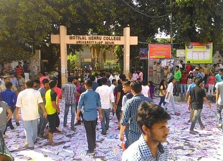 Student election campaigning during DUSU elections at Delhi University