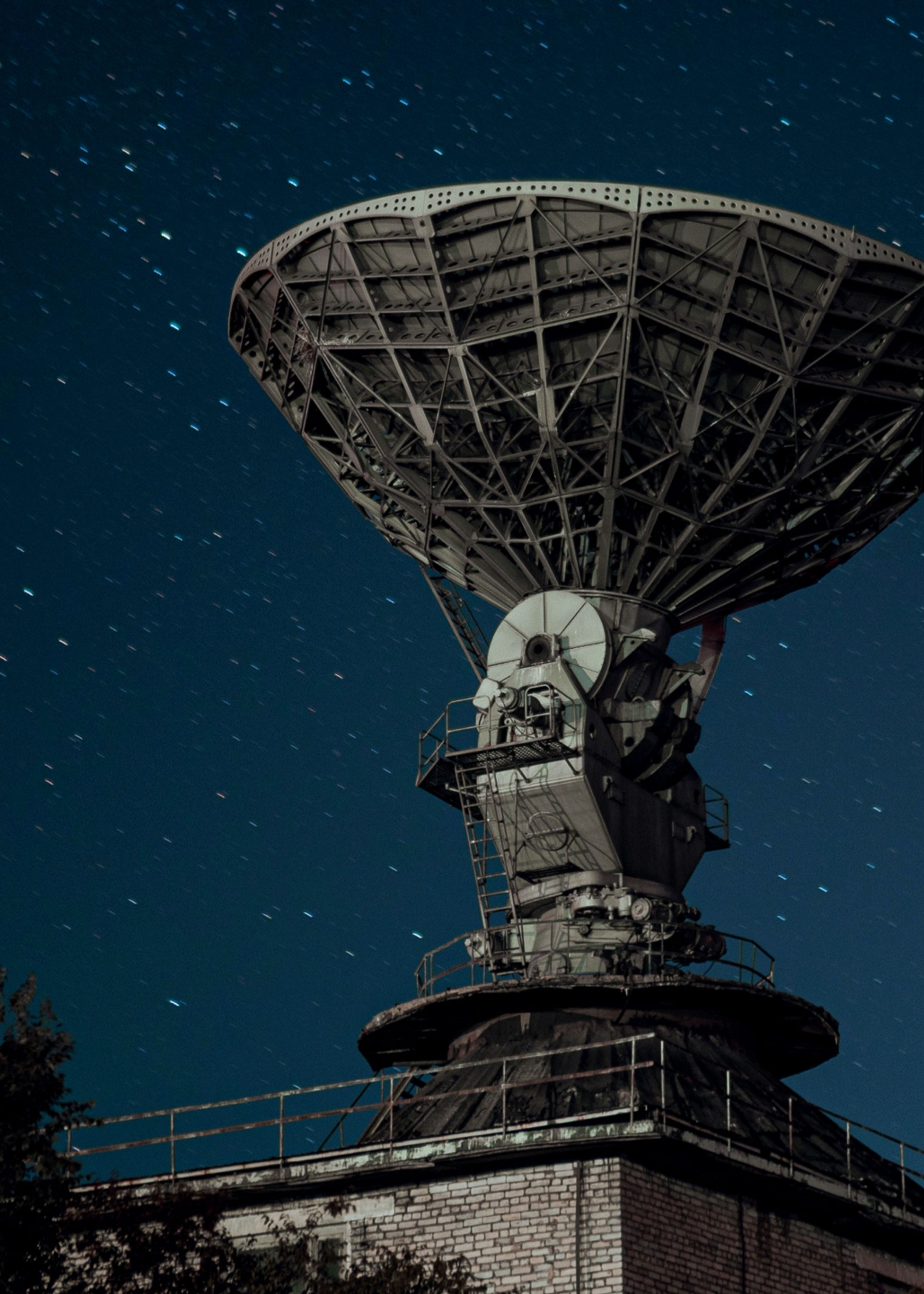 Een schotel voor ruimte observatie