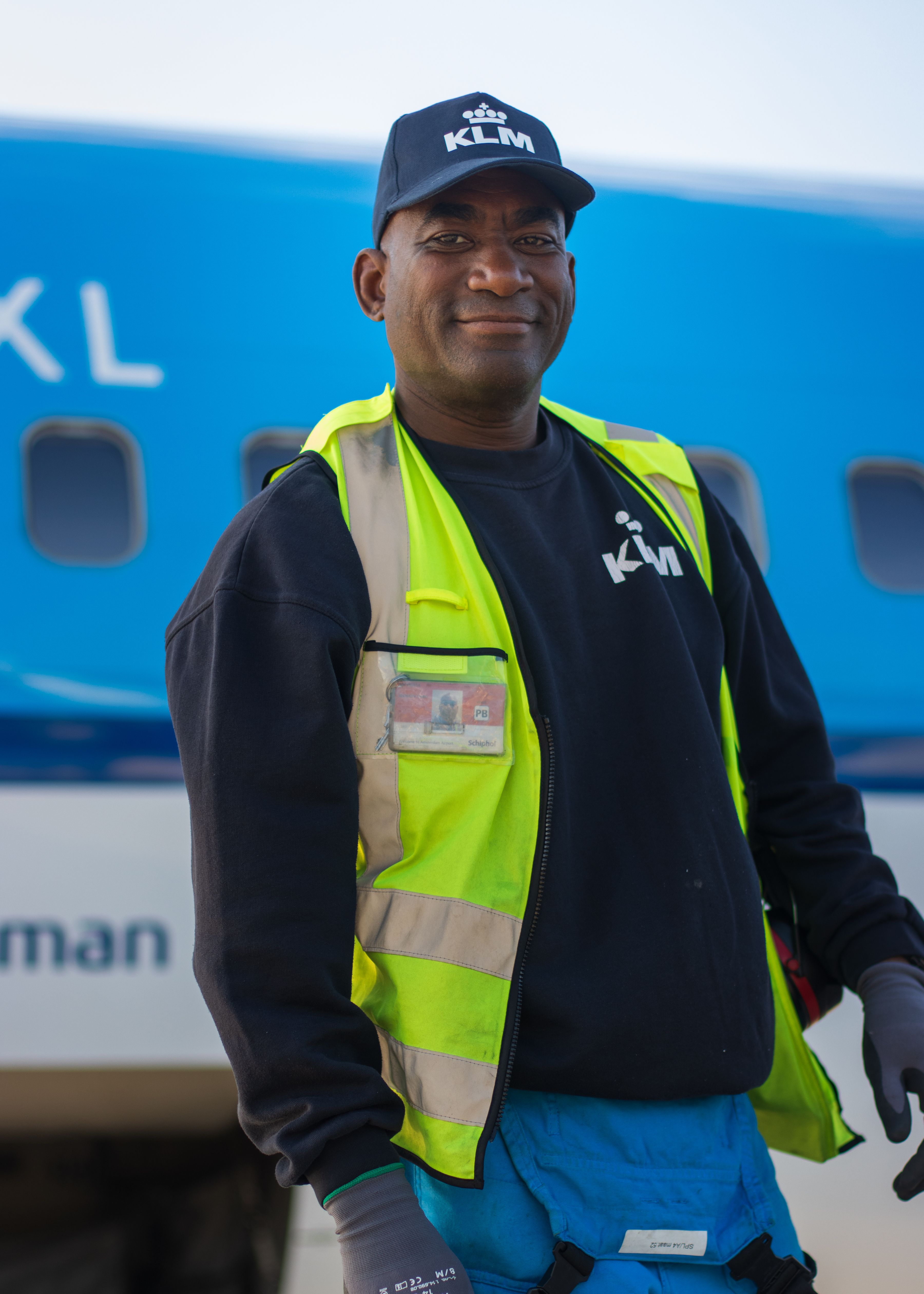 Team member operations colleague Steven posing infront of a plane
