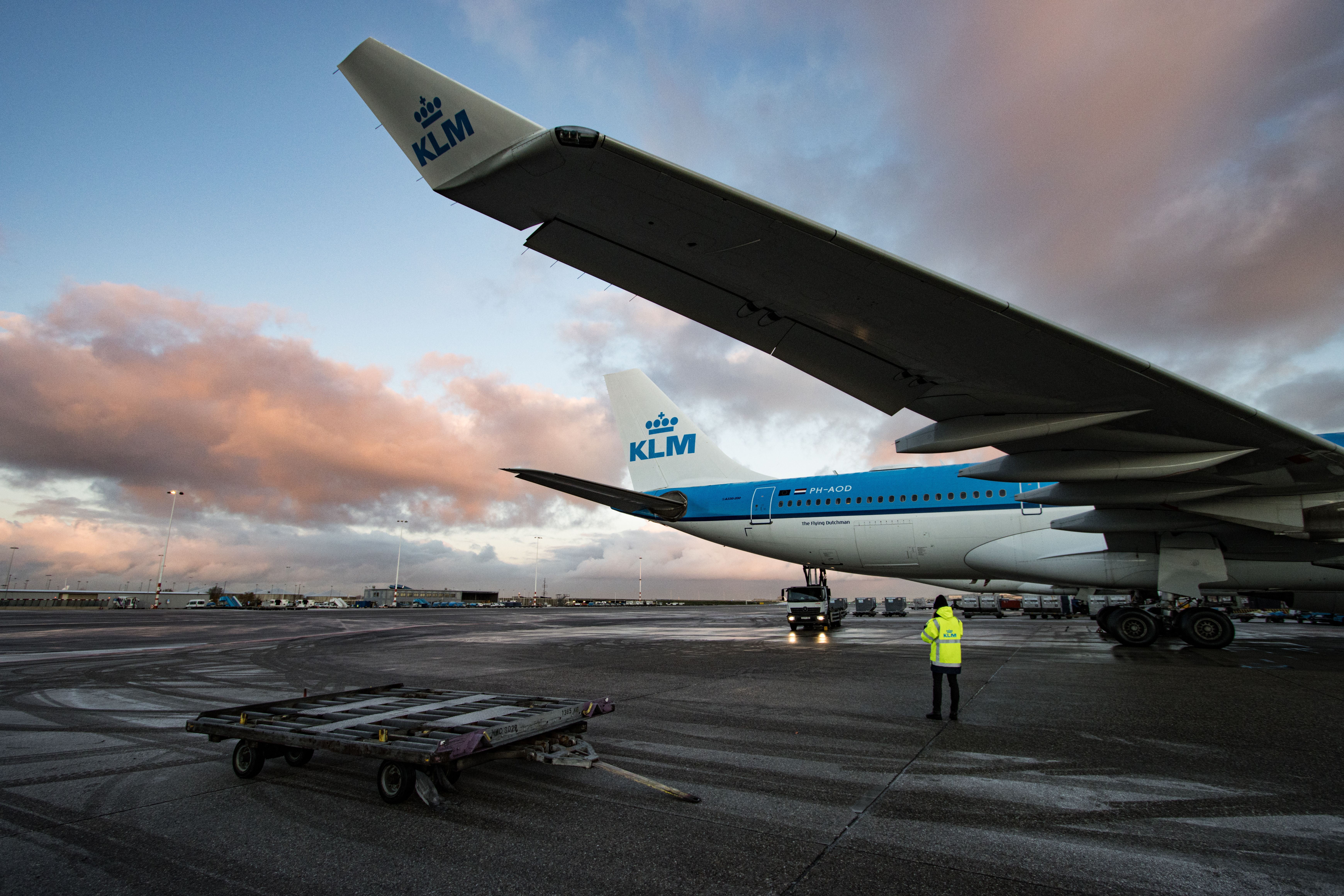 KLM Airbus bij zonsopkomst