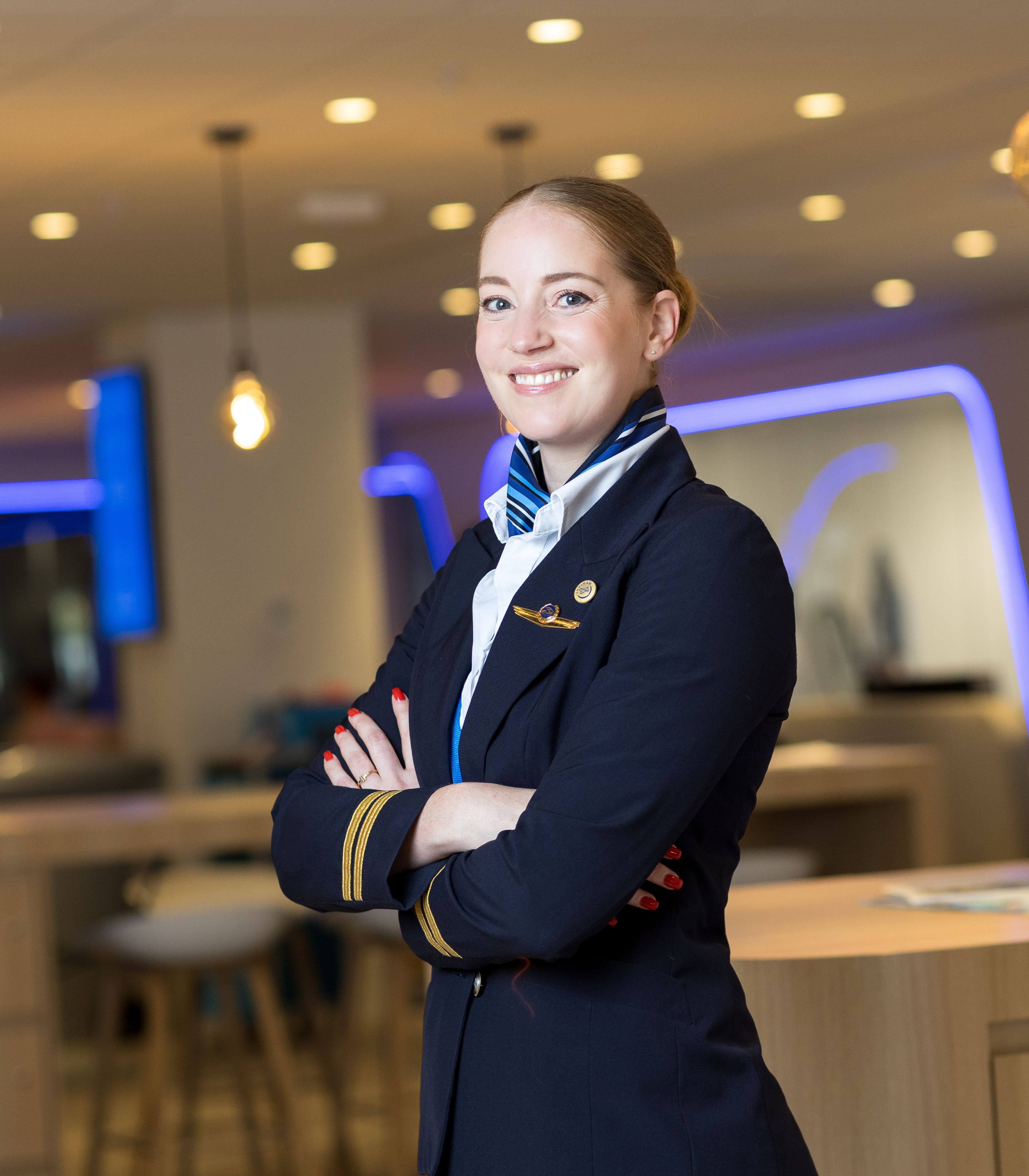 KLM piloot poseert in het BMC