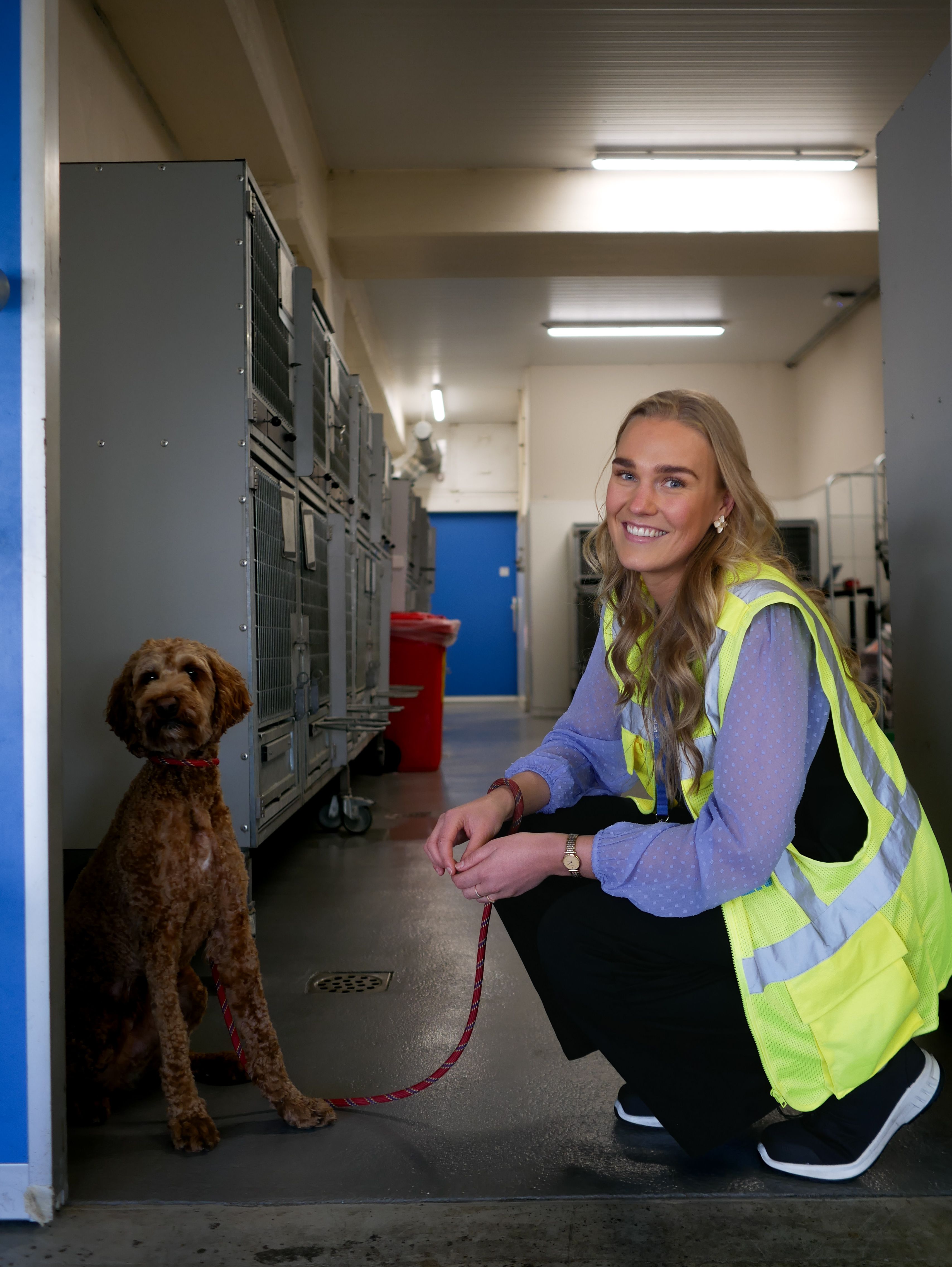 Fermale Cargo employee