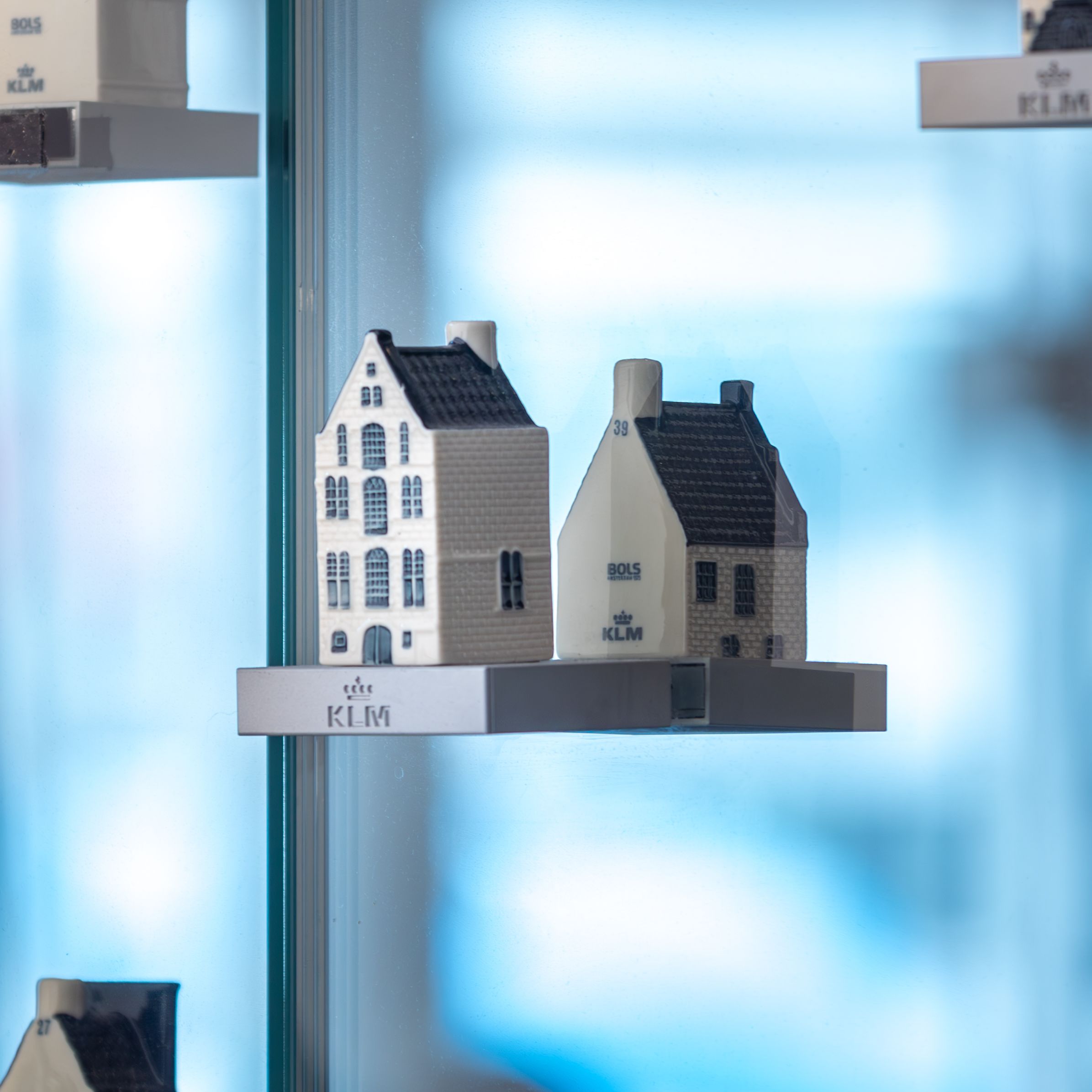 Detailed picture of KLM houses