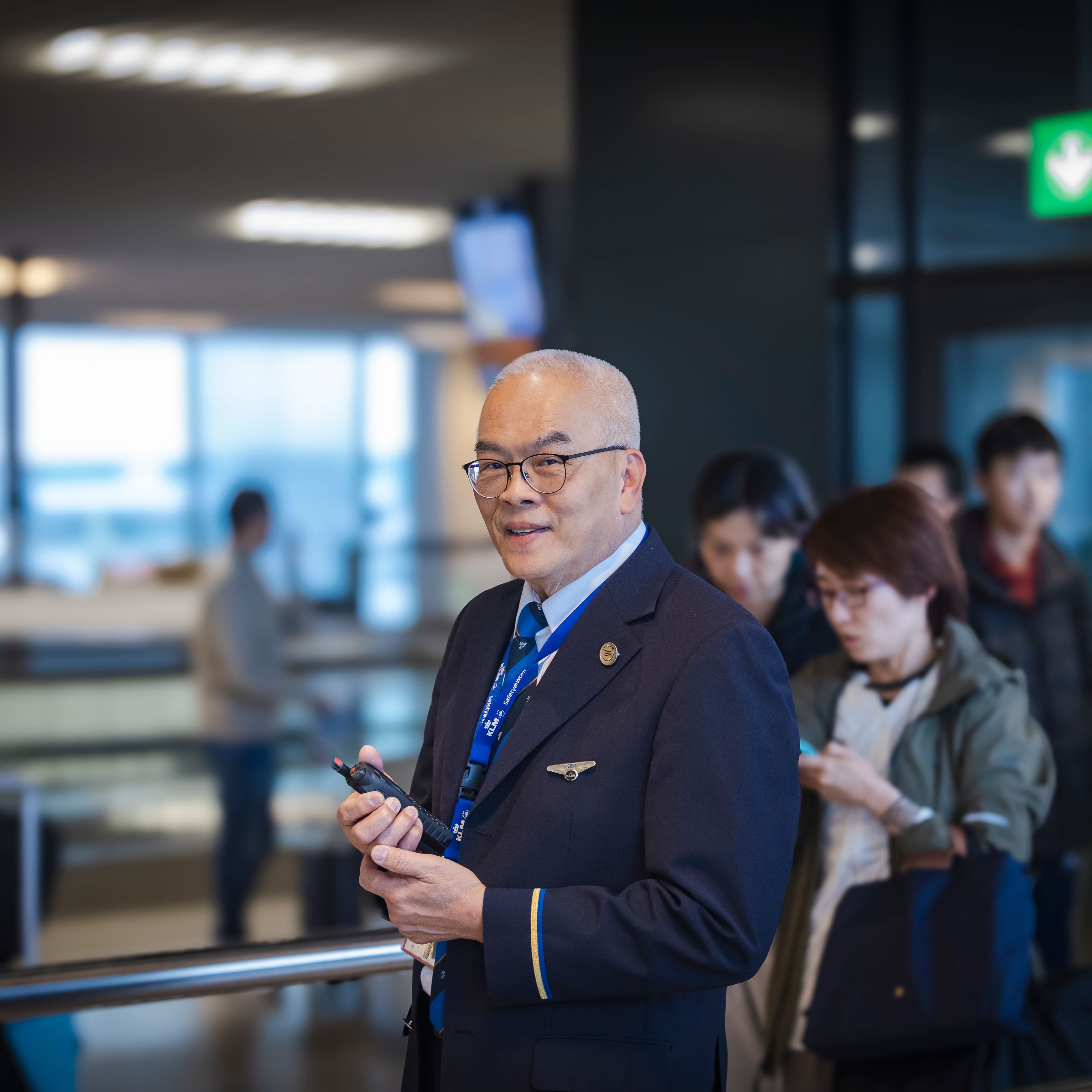A male gate agent posing