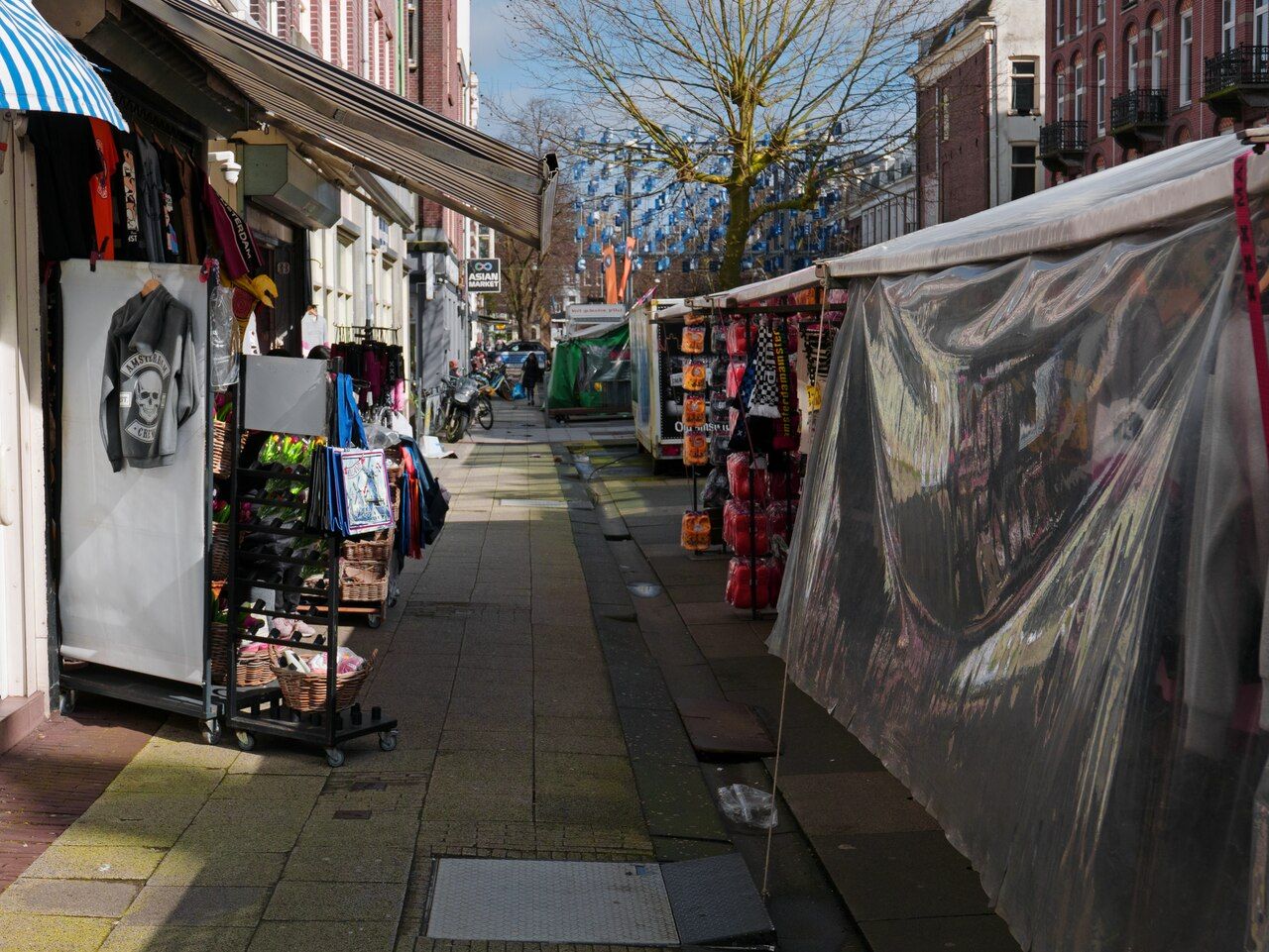 Albert Cuypstraat behind the market stalls in March 2023
