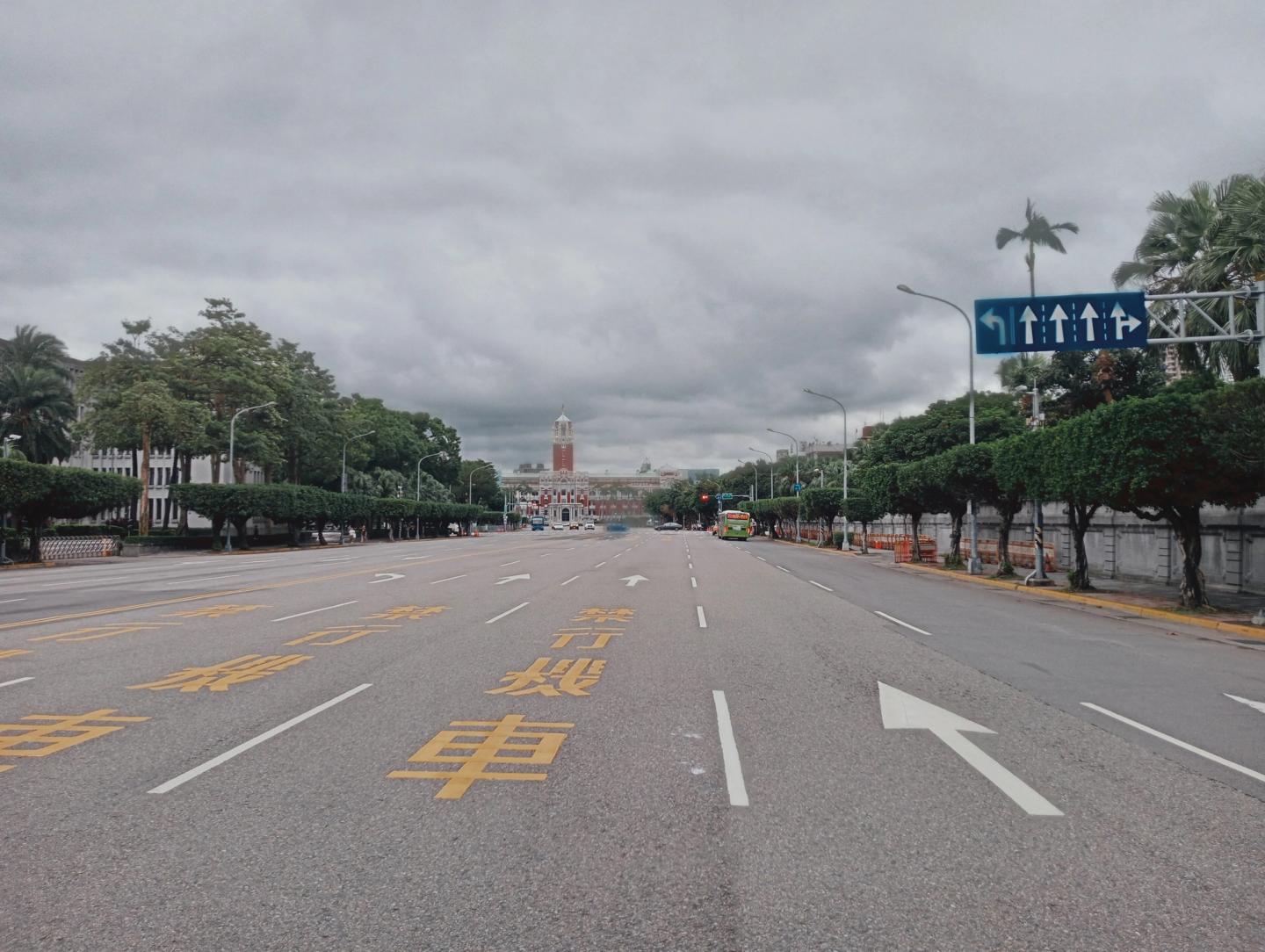 Ketagalan Boulevard in Taipei