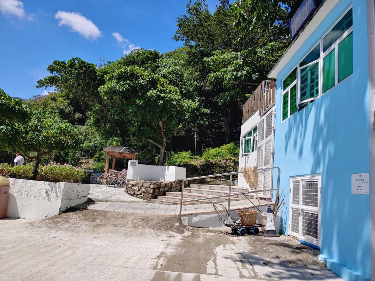 Venue photograph of Middle Bay Beach in Hong Kong