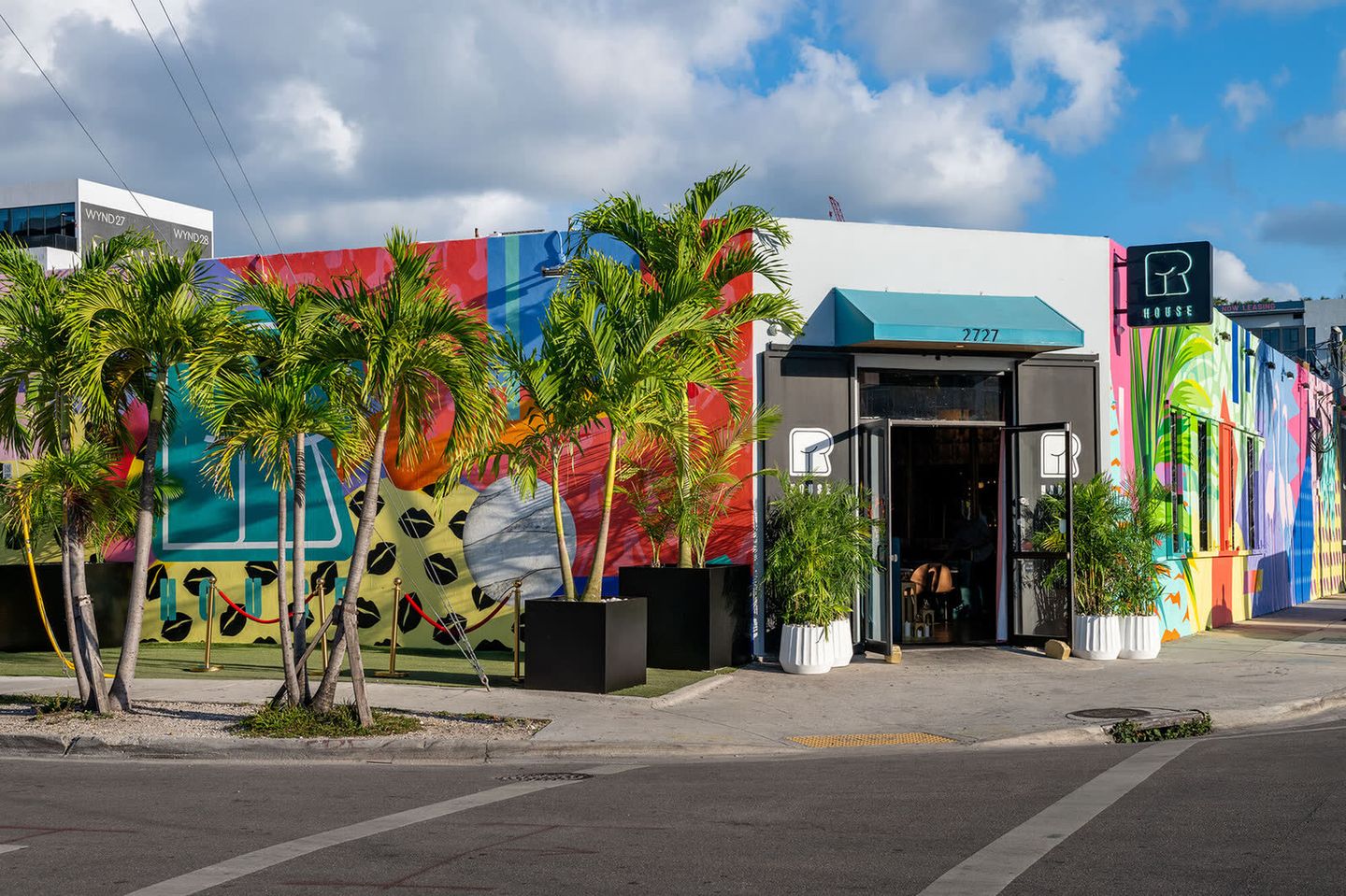 R House Wynwood corner entrance at 2727 NW 2nd Avenue with mural and R HOUSE sign