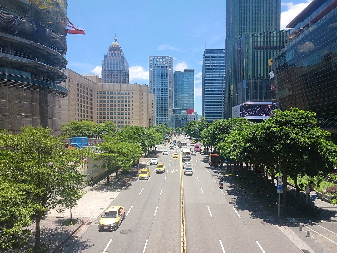 Songzhi Road looking north toward Taipei City Hall