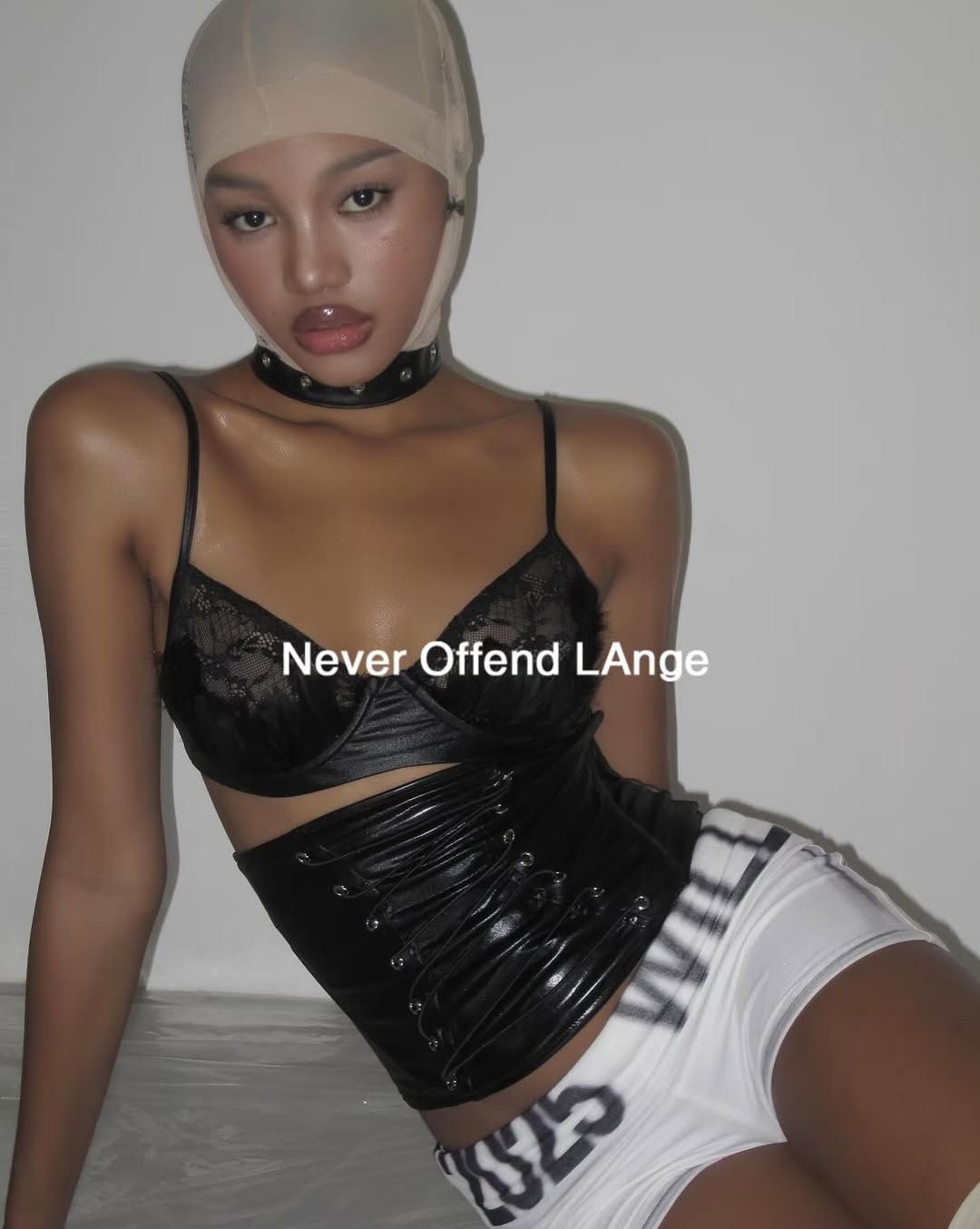 gallery-12-For Never Offend L’Ange by Photographer