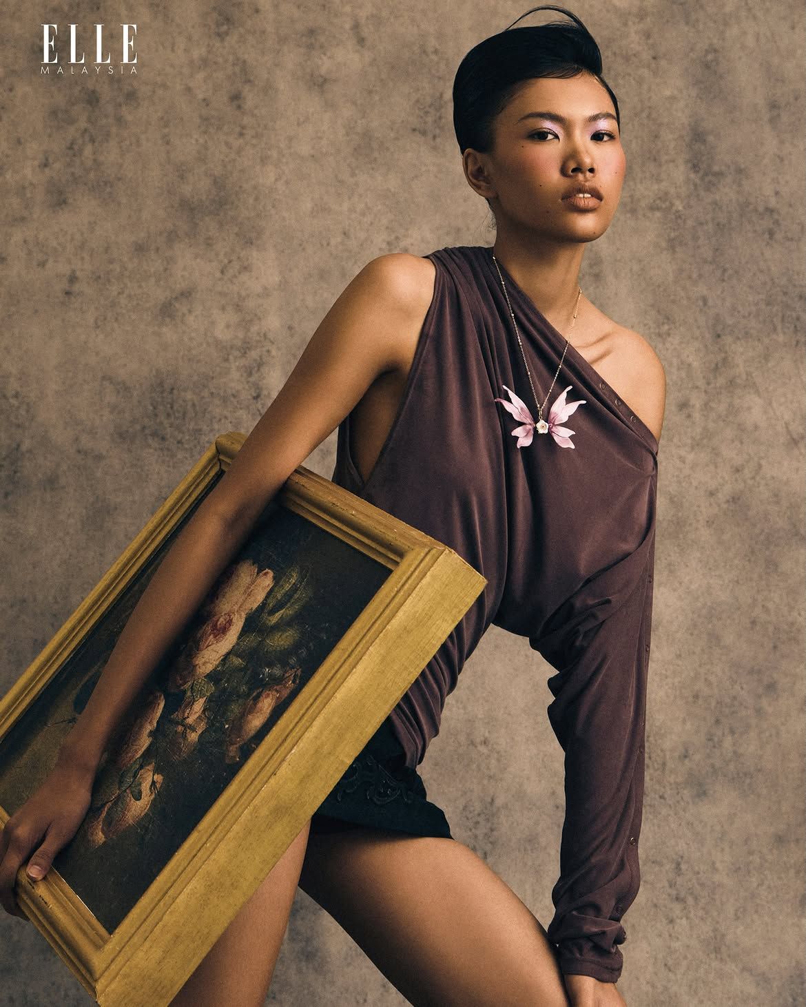 gallery-5-ELLE Malaysia by Aaron Lee
