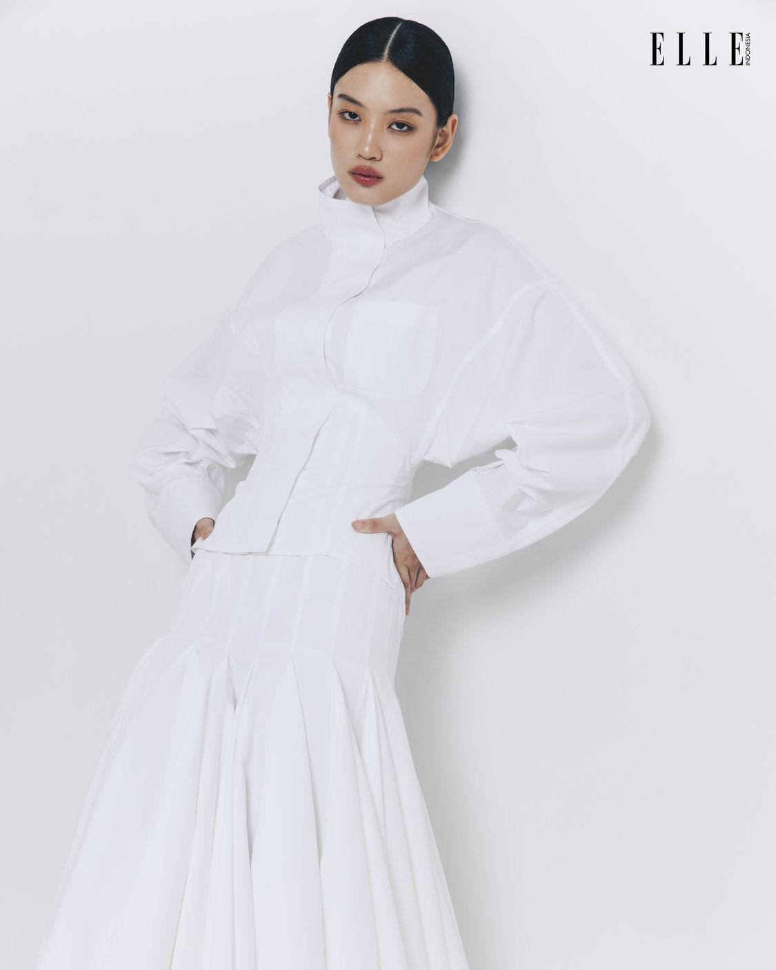 gallery-10-ELLE Indonesia by Tjhan Reno