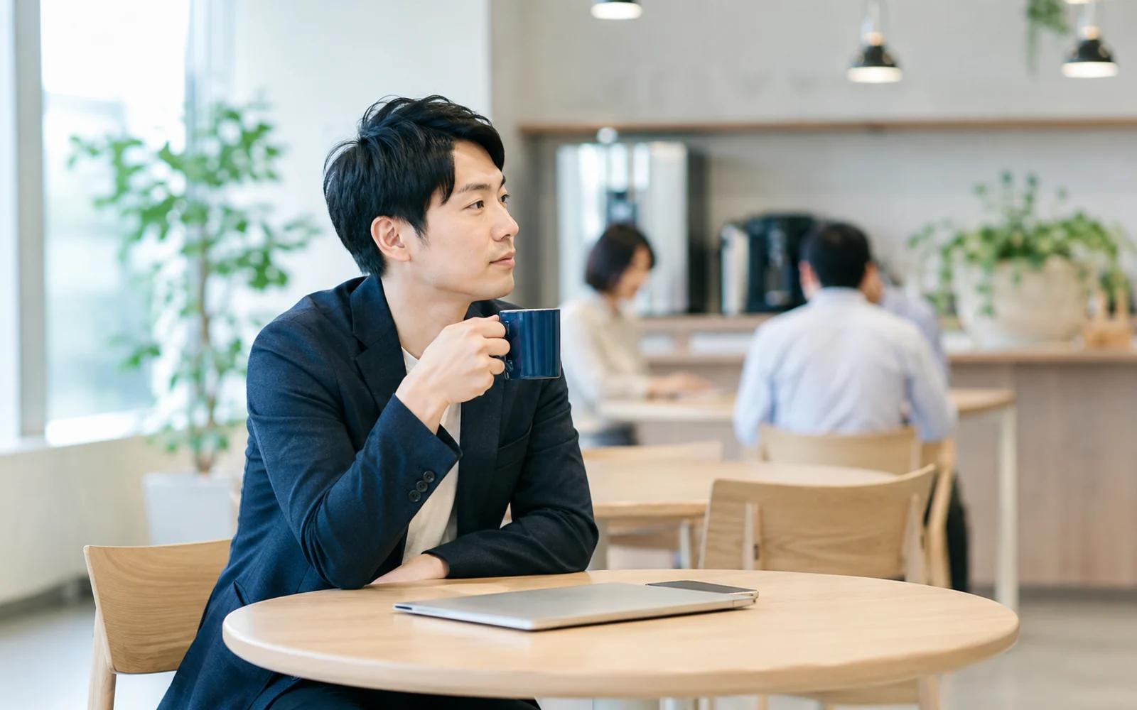 ストレスチェック義務化はいつから?50人未満の事業場は令和10年4月から
