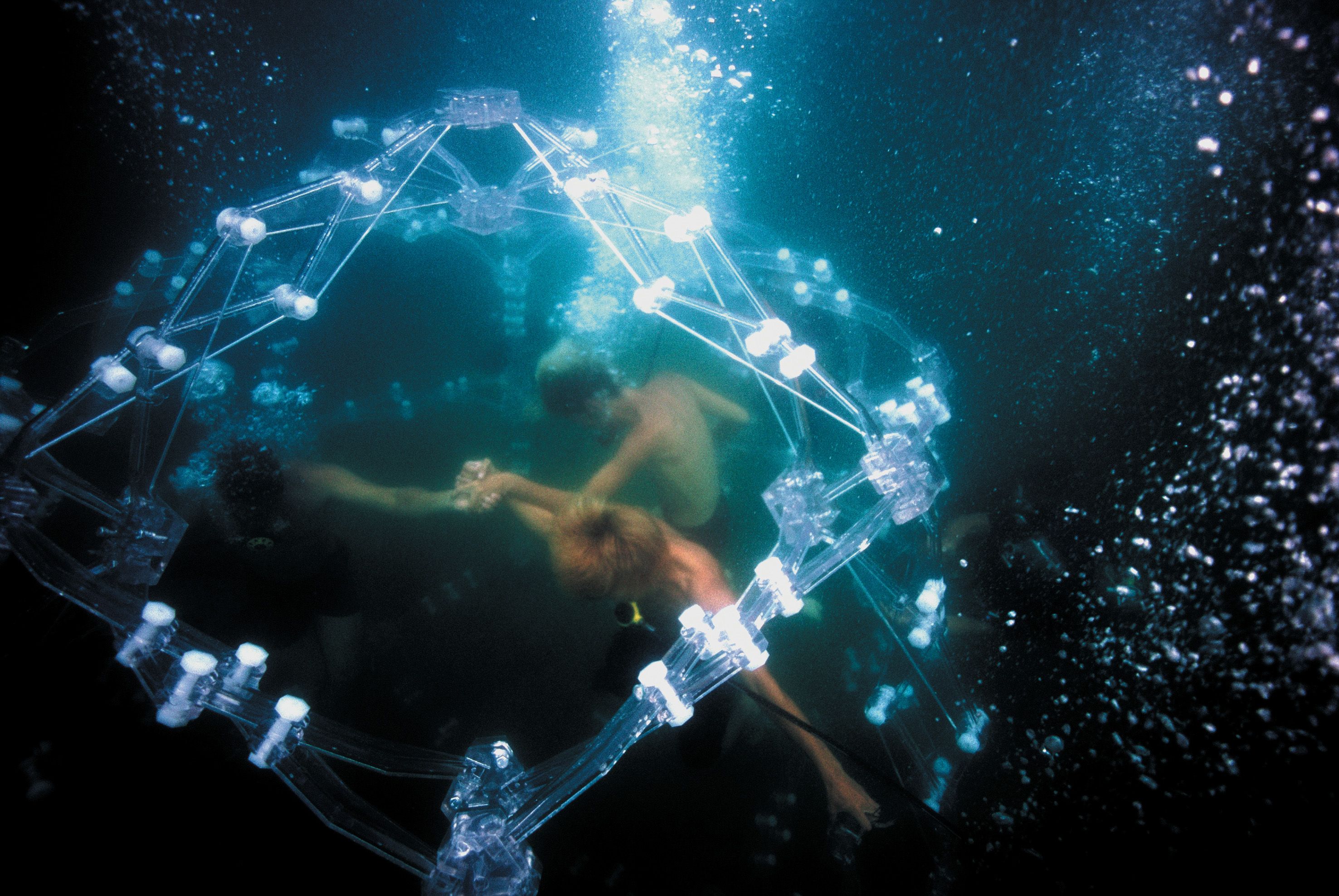 Video installation by Jun Nguyen-Hatsushiba