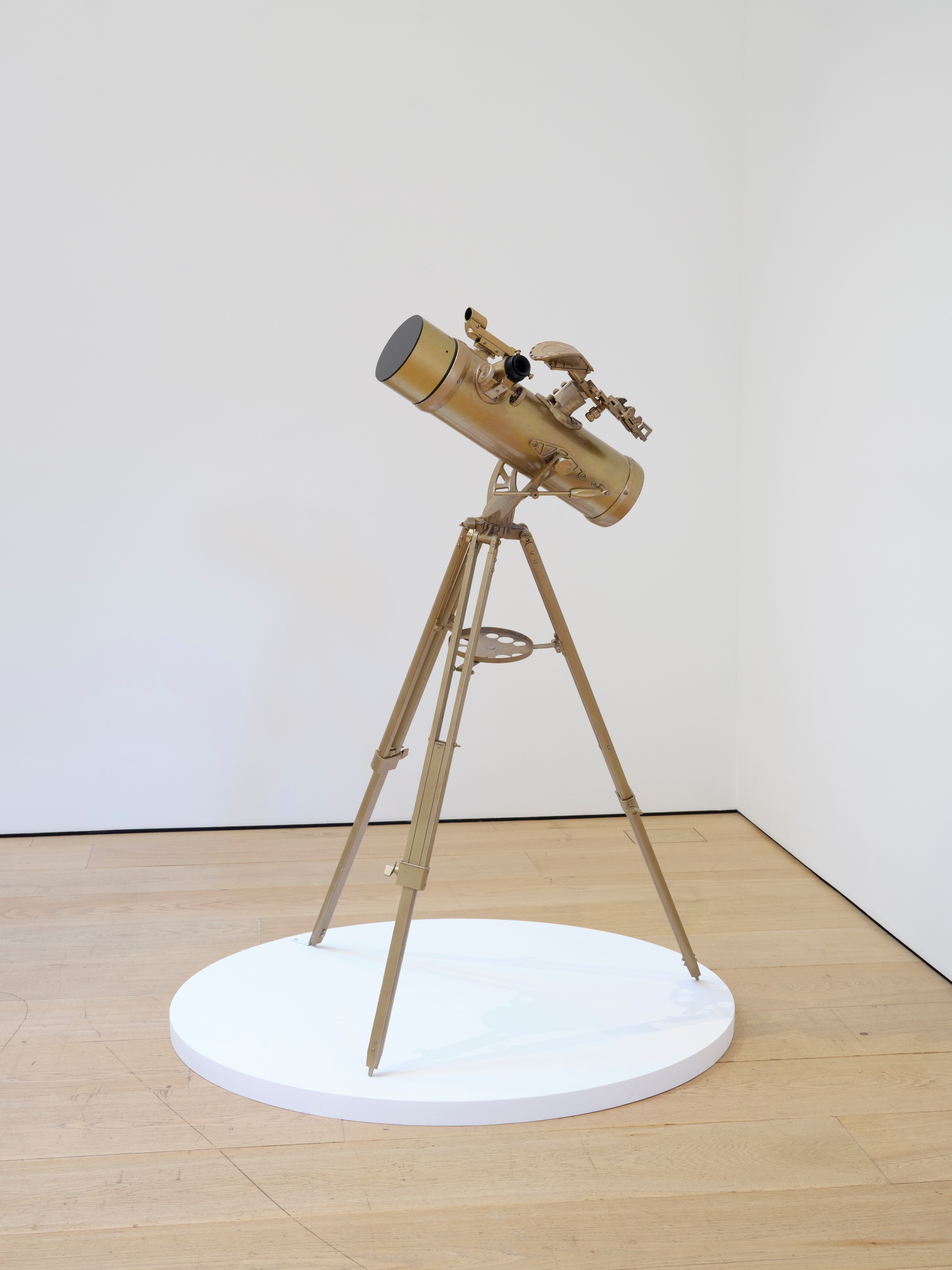 Sculpture by Arcmanoro Niles