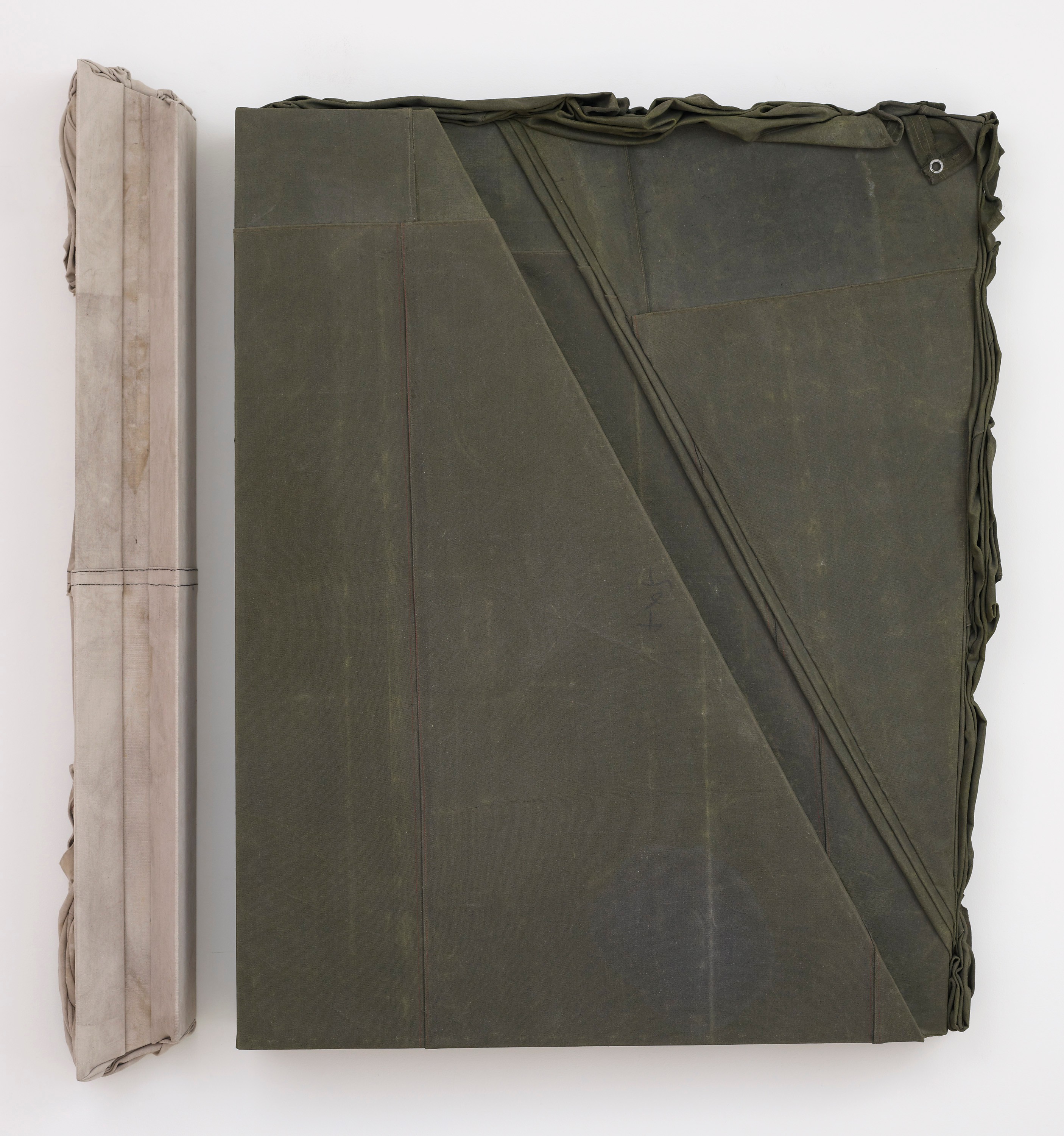 Wall sculpture by Liu Wei