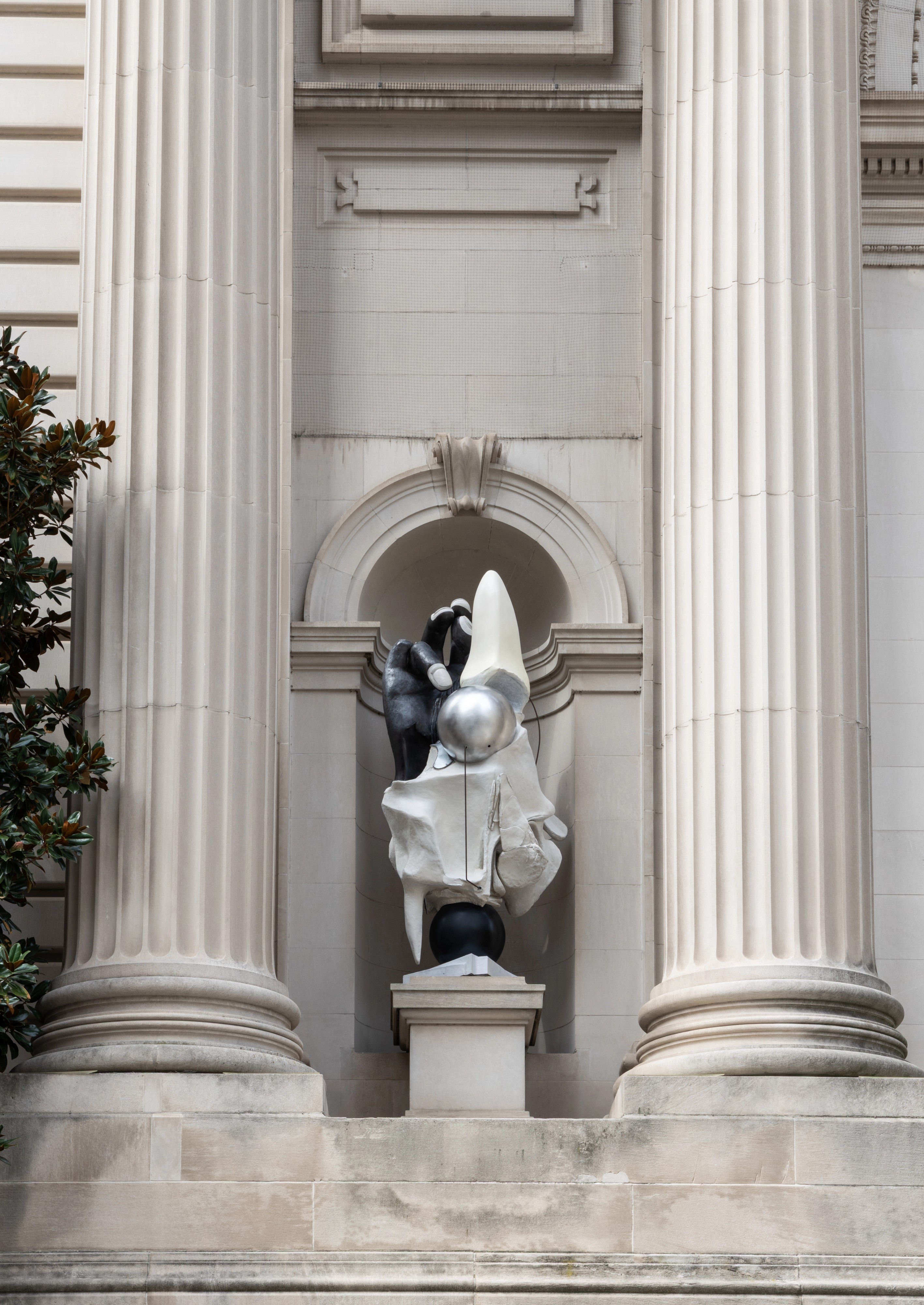 Sculpture by Liu Wei at Met