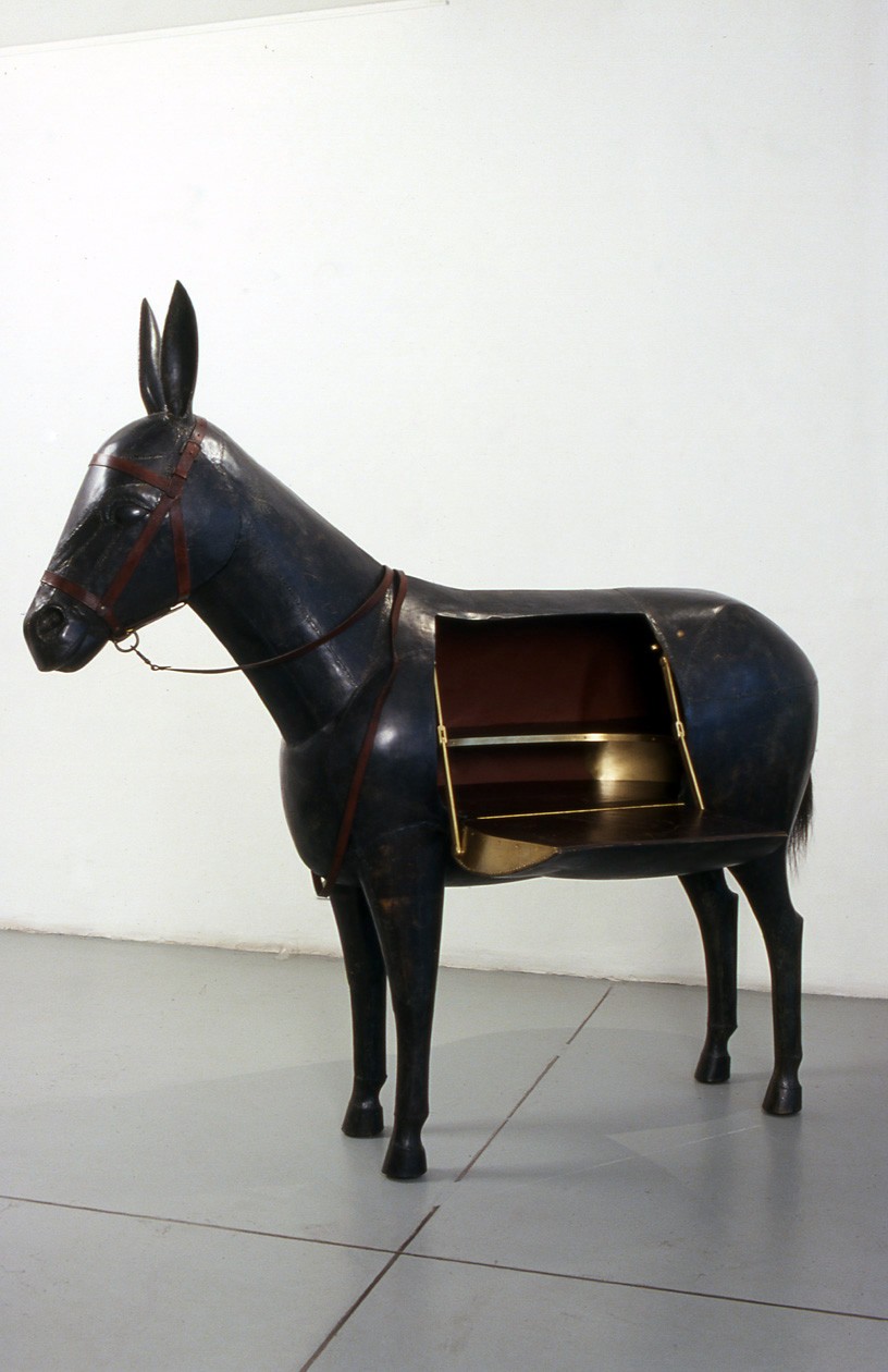 Sculpture by Francois-Xavier Lalanne