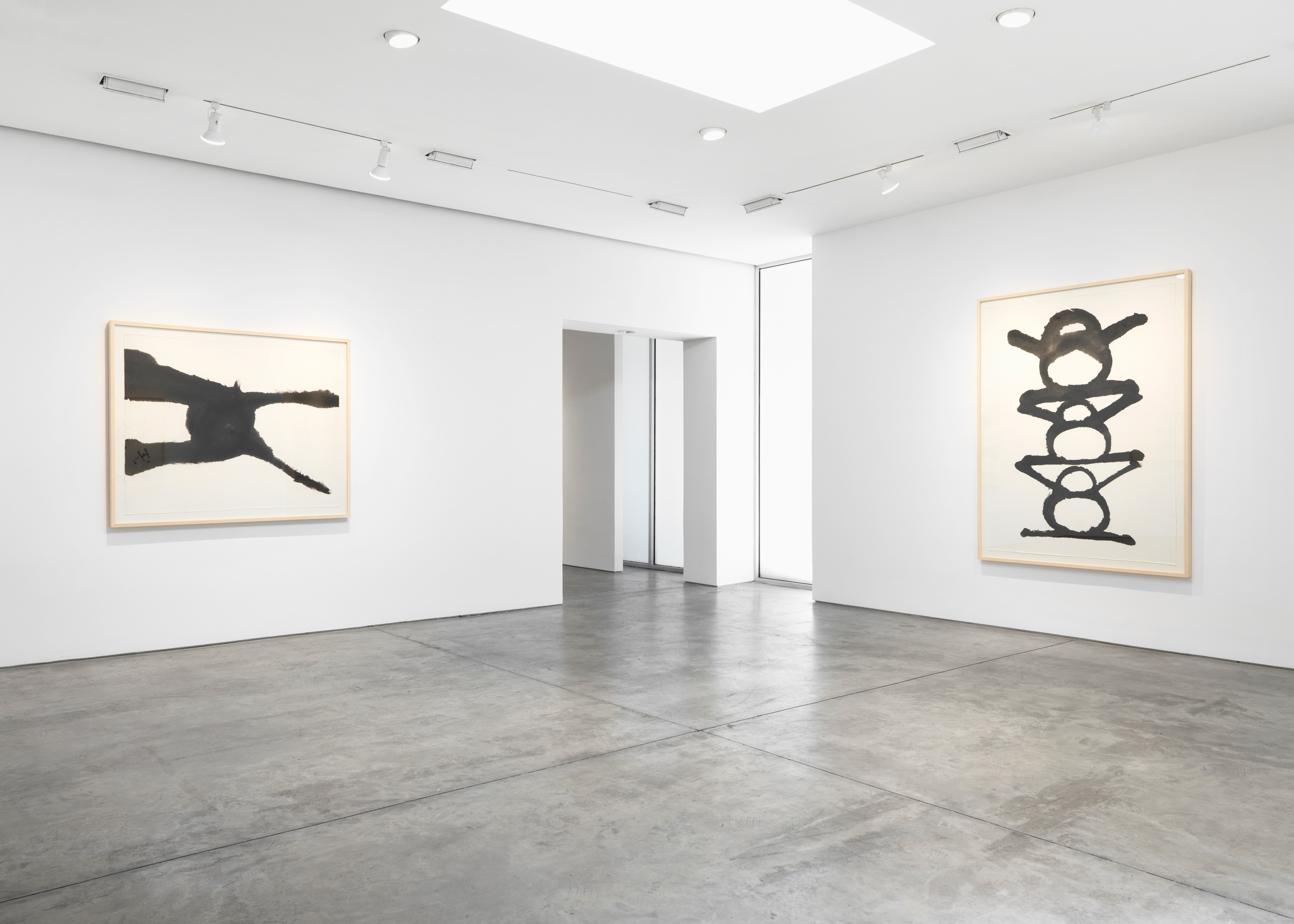 Installation view of Suh Se Ok at Lehmann Maupin New York