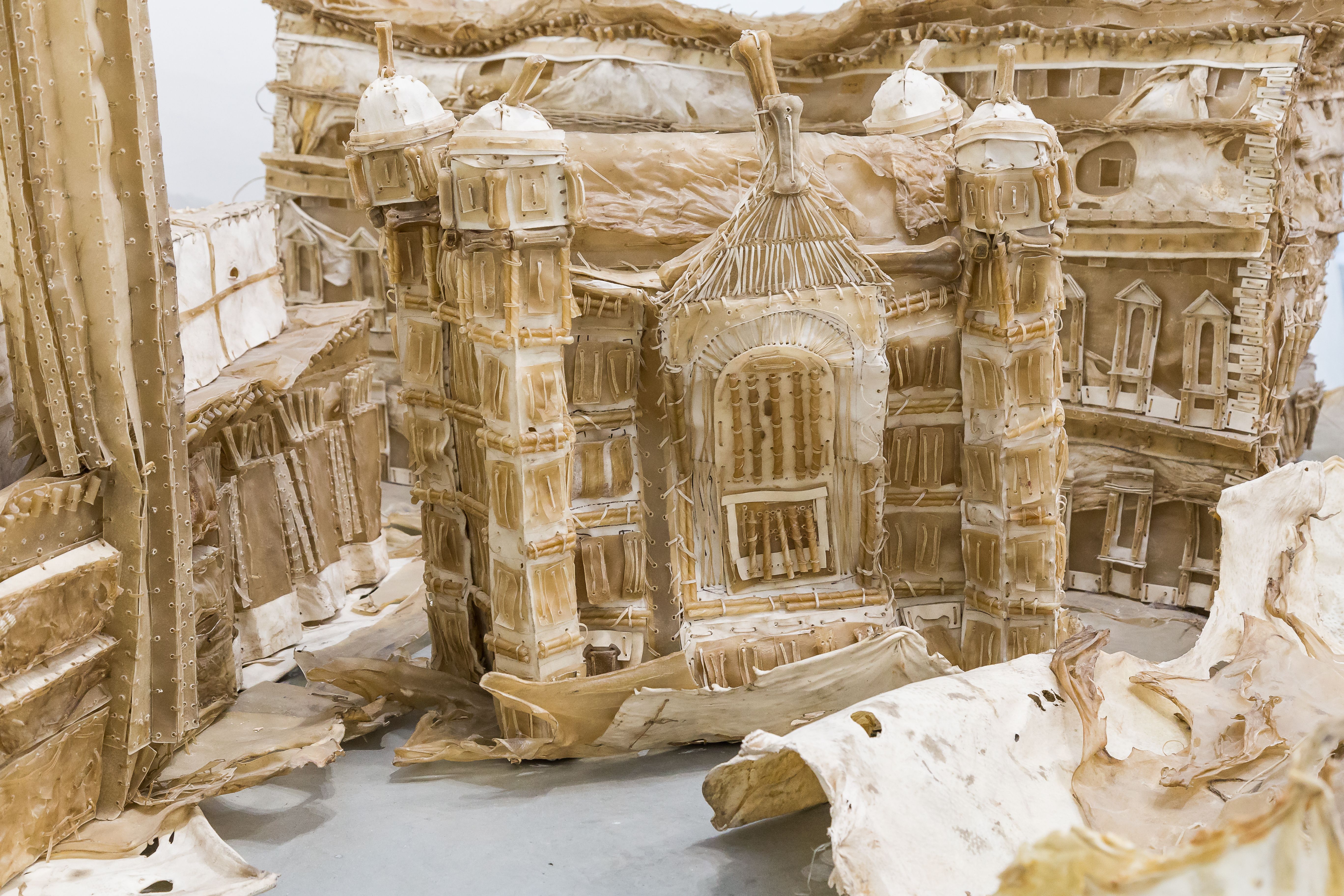 Liu Wei sculpture
