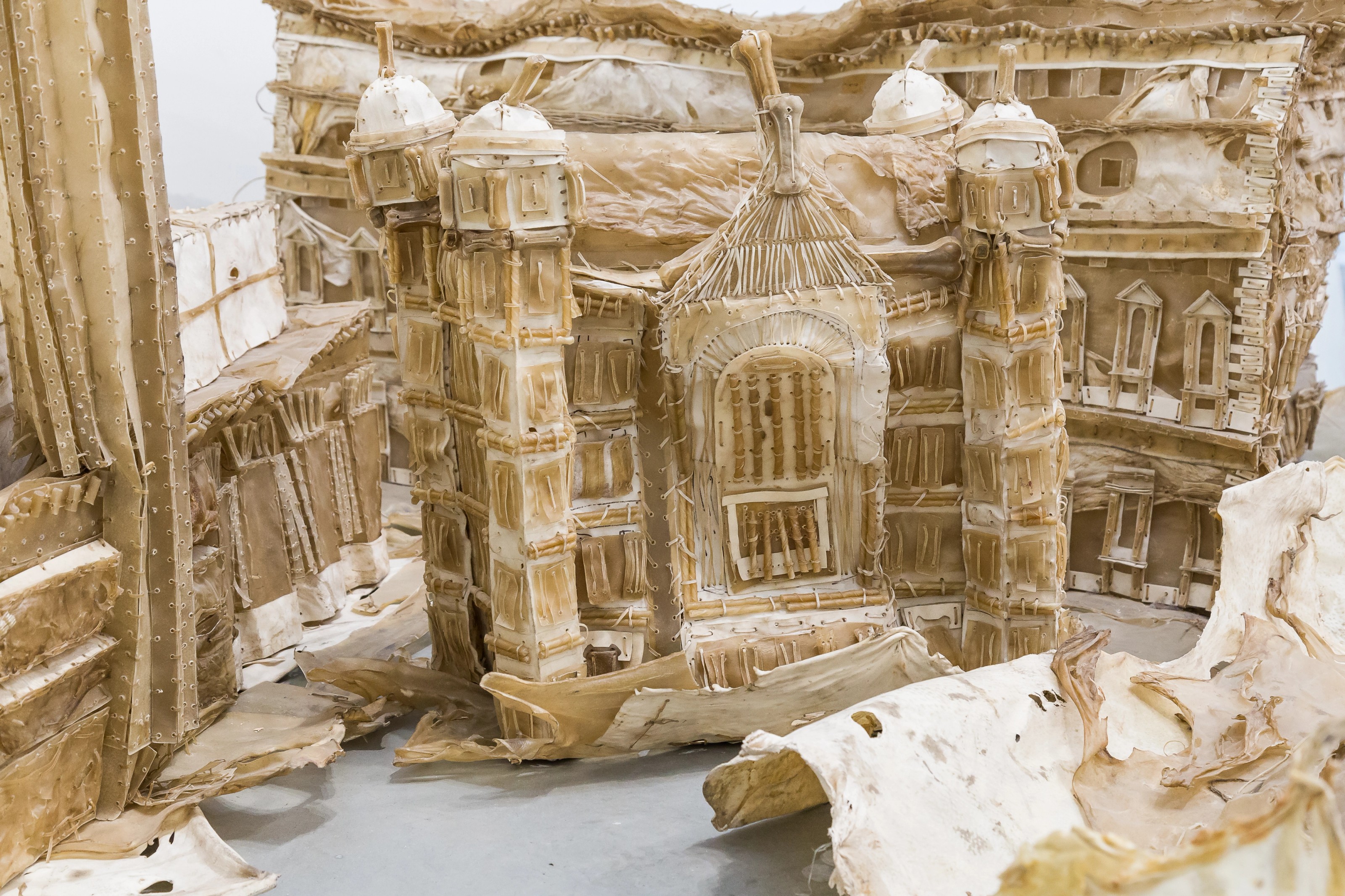 Liu Wei sculpture