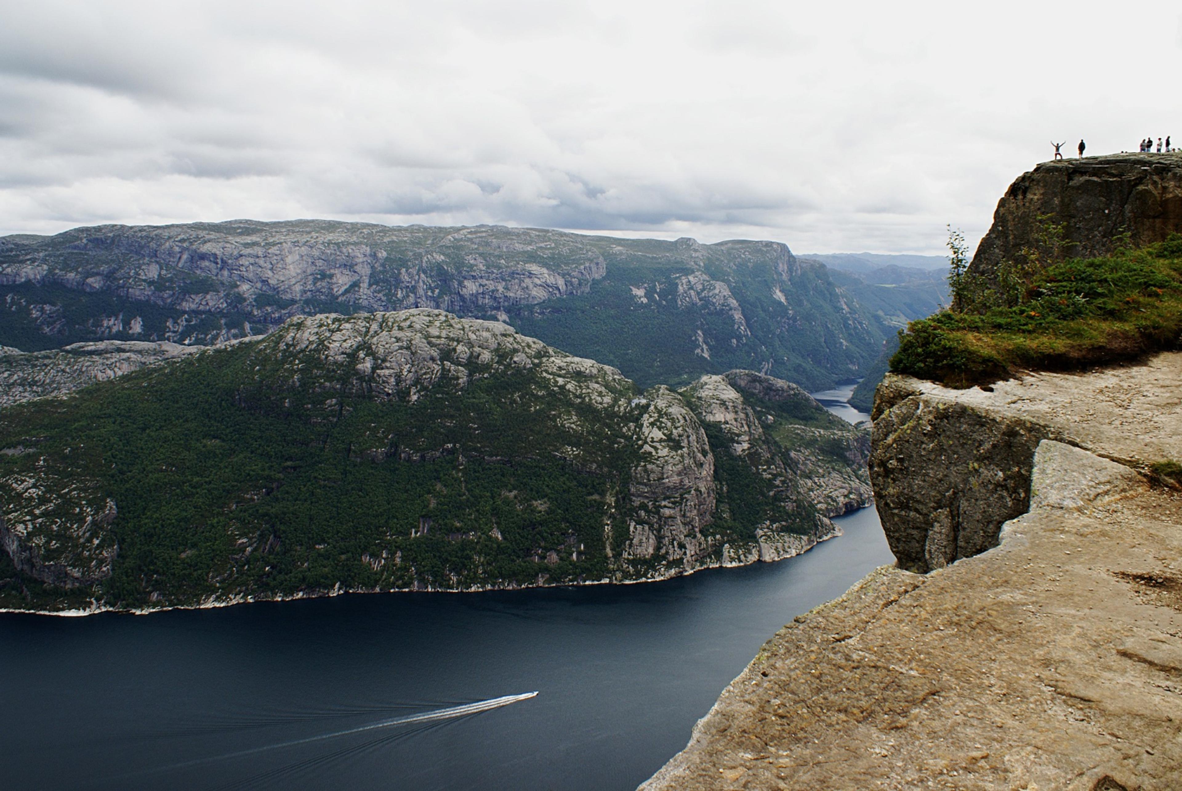 Bilde fra preikestolen i Sørvest-Norge.