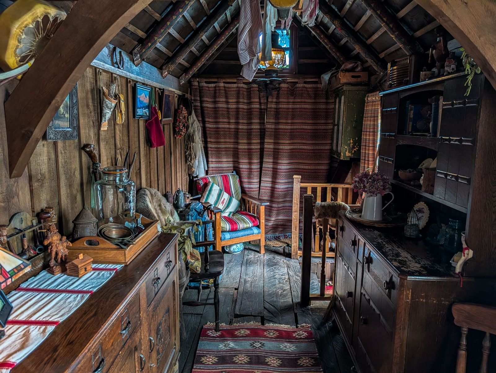 The Canadian trapper's cabin room at Talliston House and Gardens.