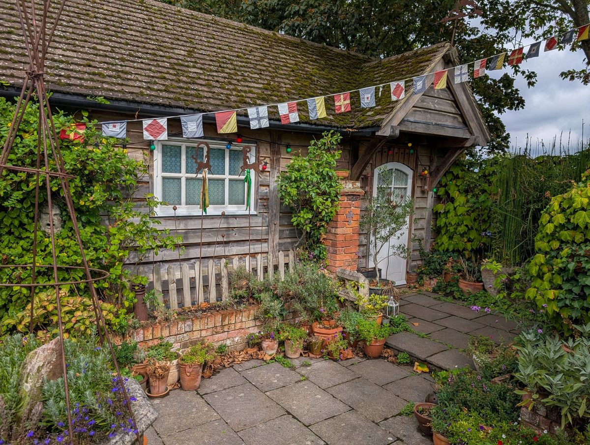 A garden cabin at Talliston House and Gardens.