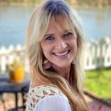 Tamsyn Rockwell, smiling outdoor portrait