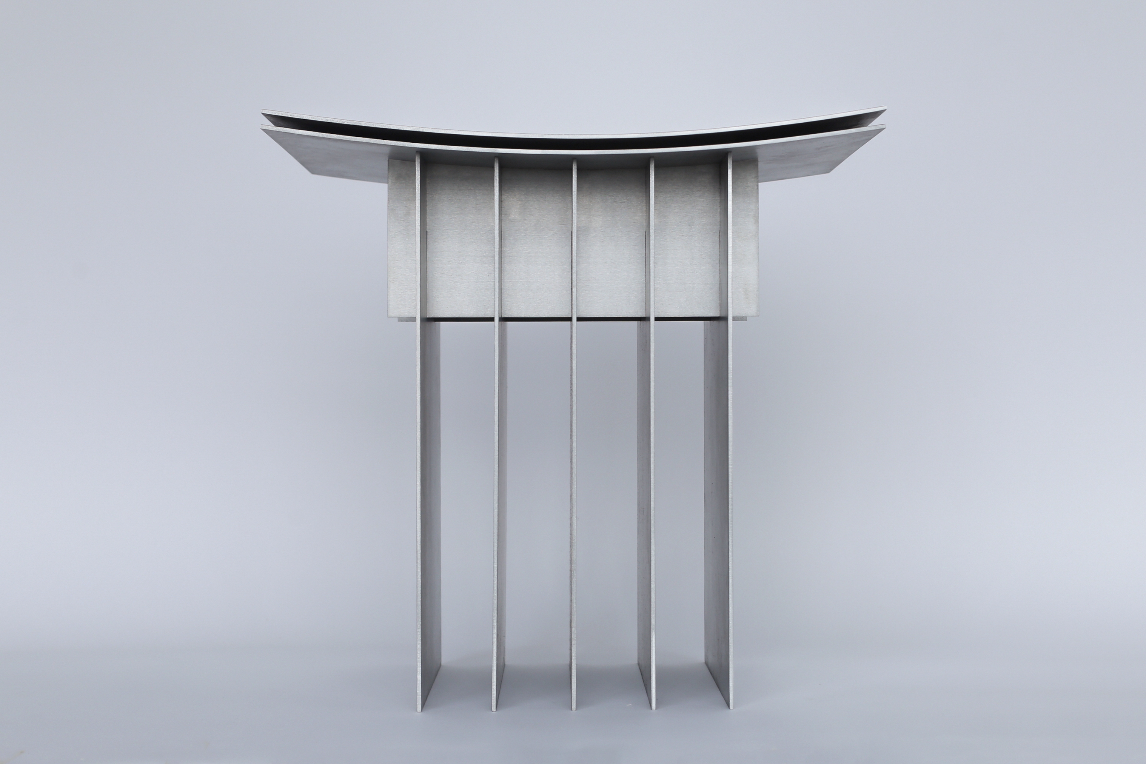 brutalisse-brush-stool-sestra-8.jpg