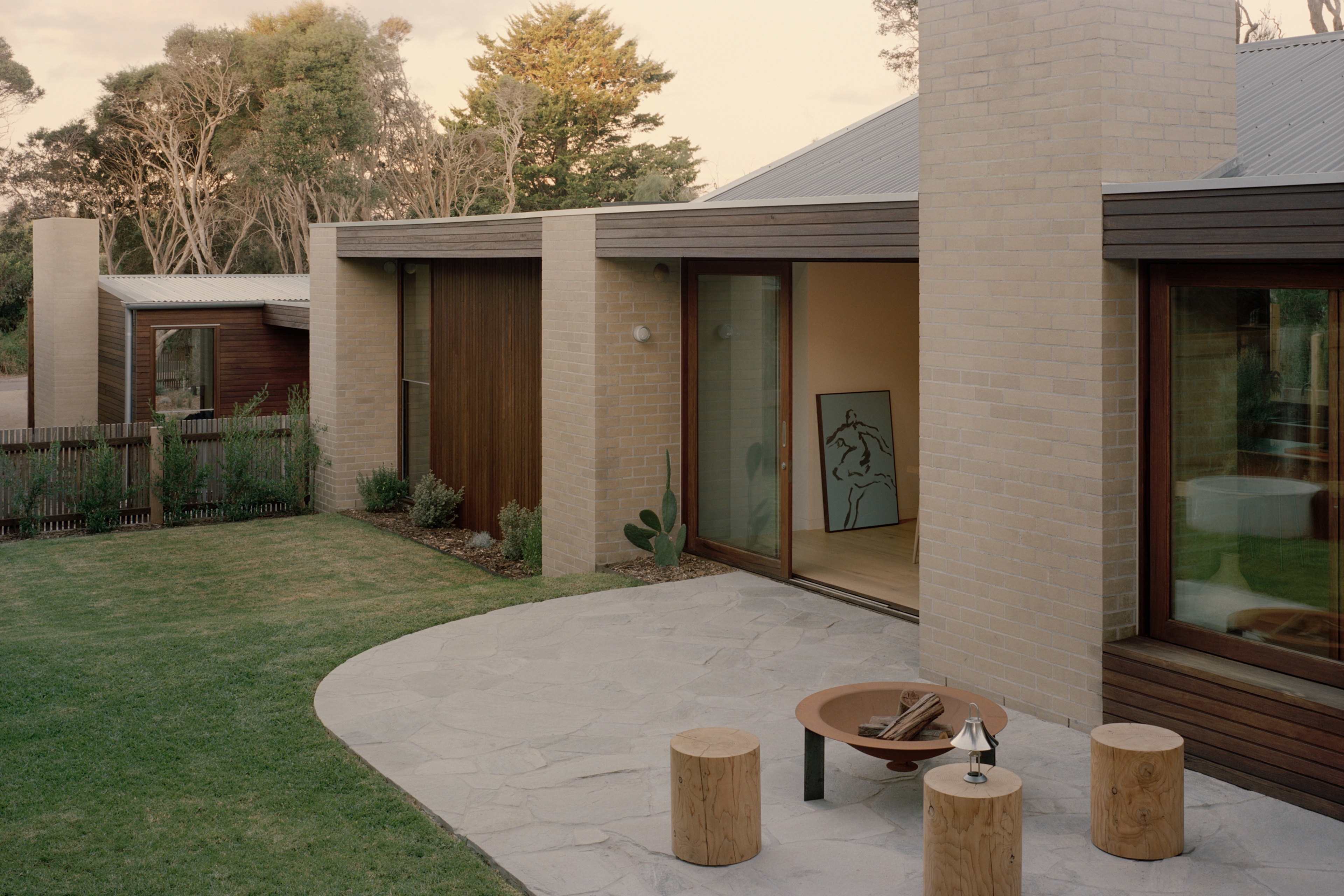 brutalisse-marianne-house-victoria-merrett-architects-18.jpg