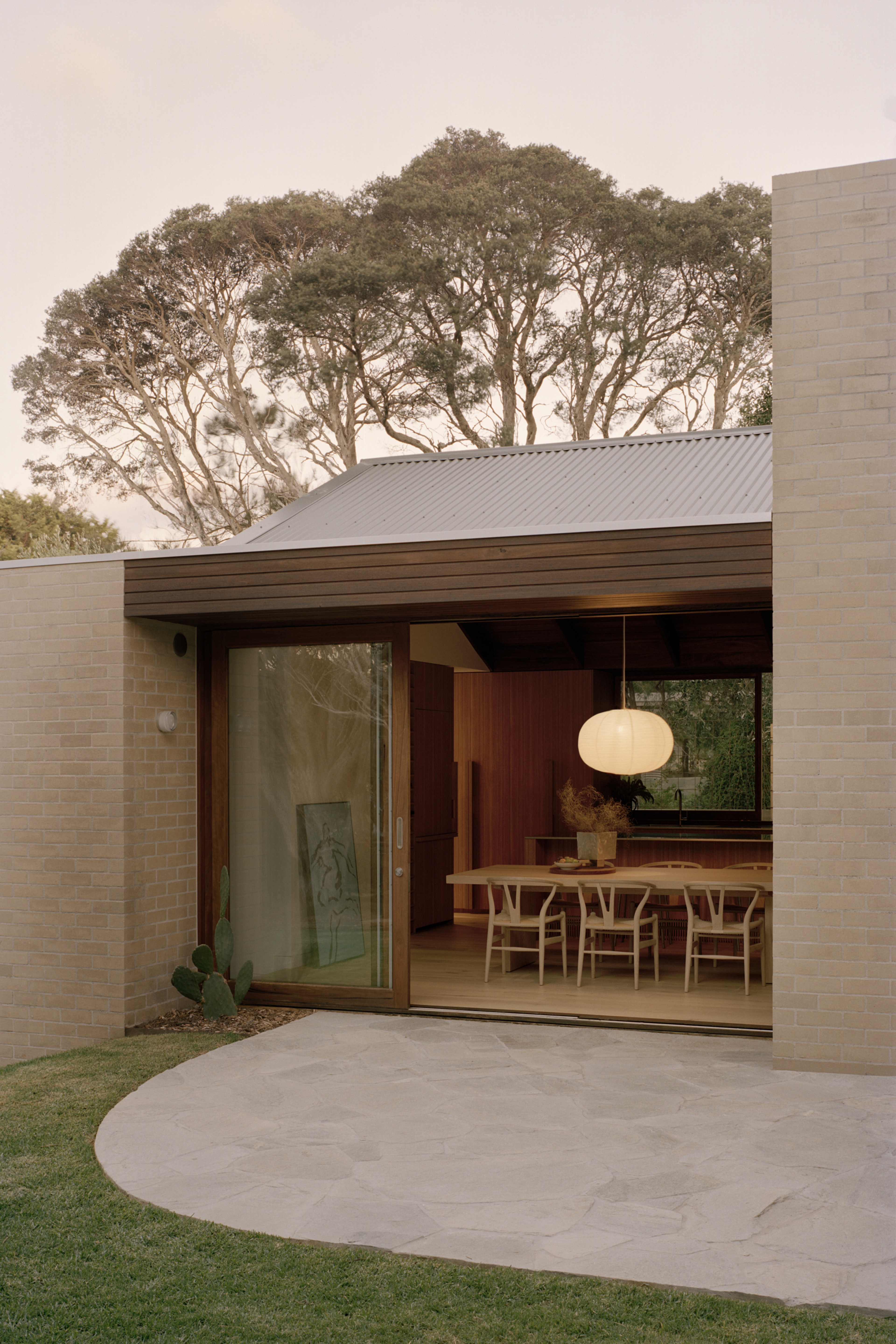 brutalisse-marianne-house-victoria-merrett-architects-1.jpg