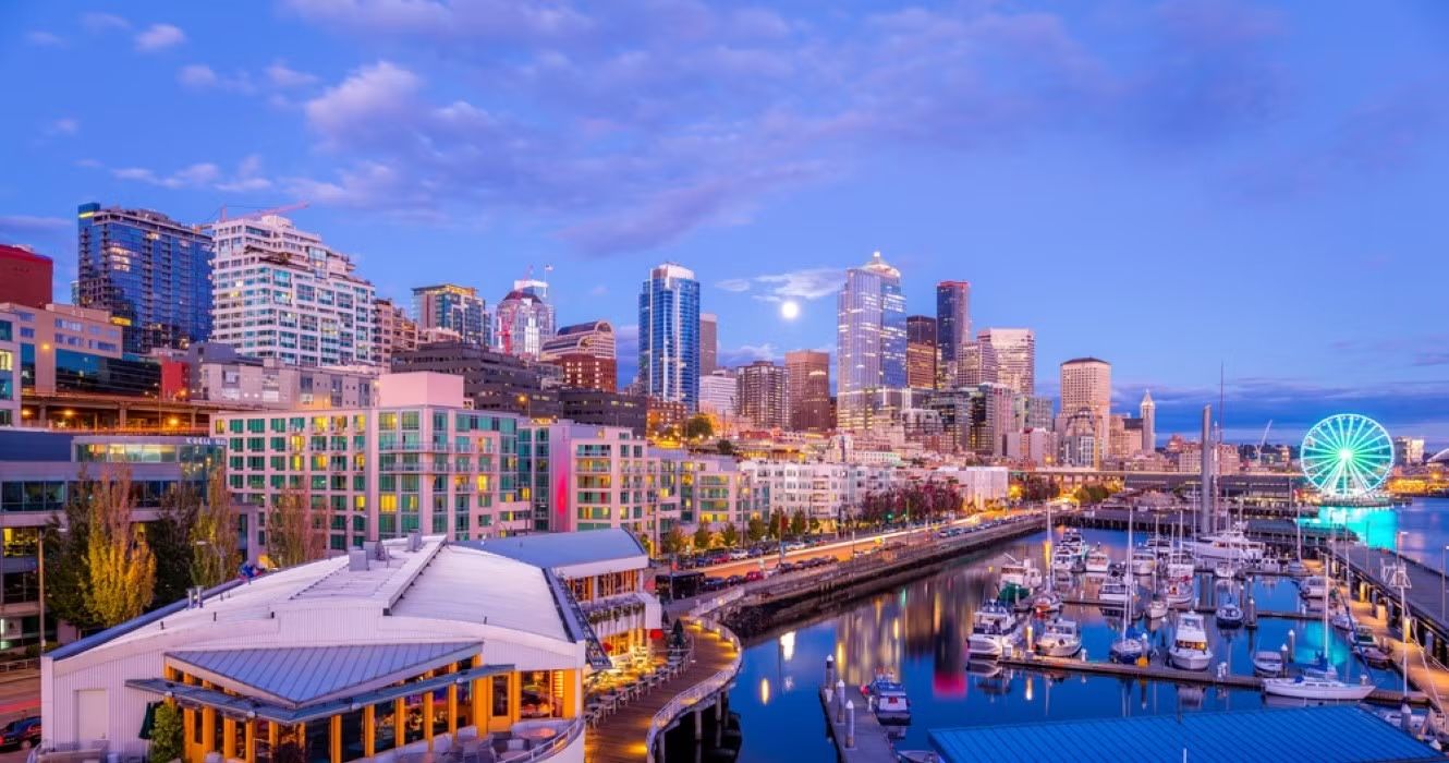Downtown Seattle and the waterfront at dusk, seen from Pier 66