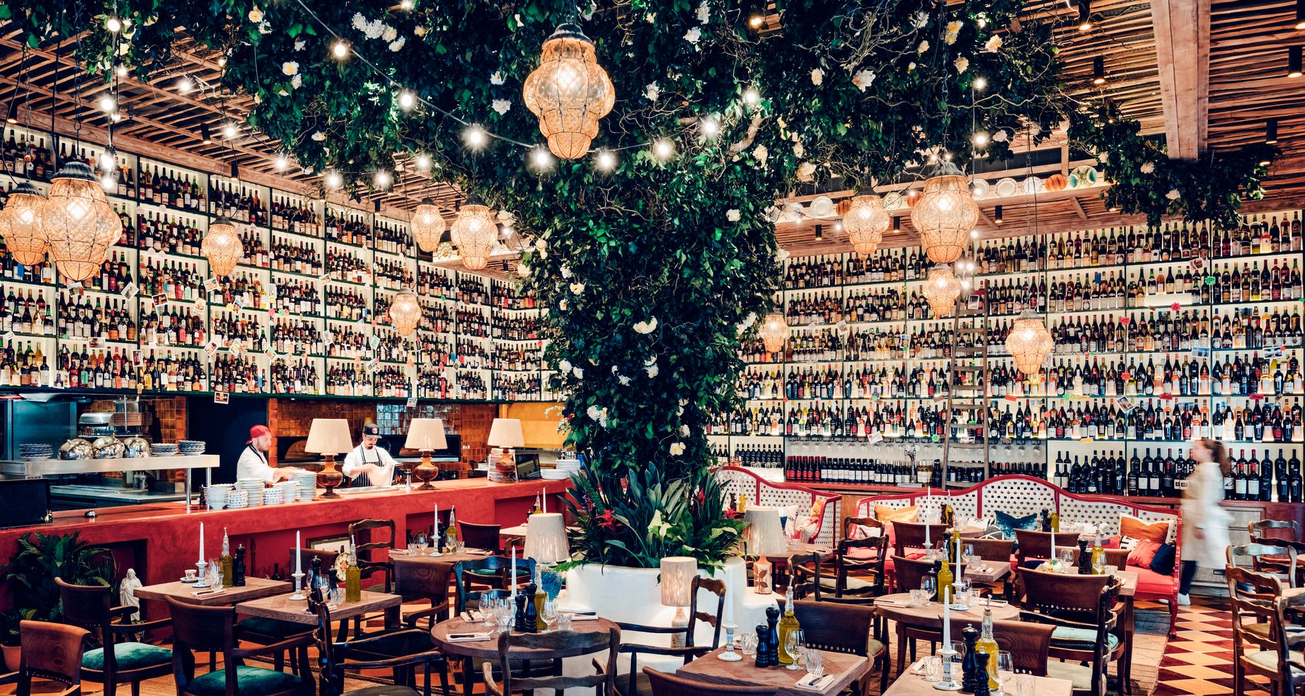 restaurant 40-41 Rathbone Pl, London W1T 1HX // circolo.london@bigmamma.com