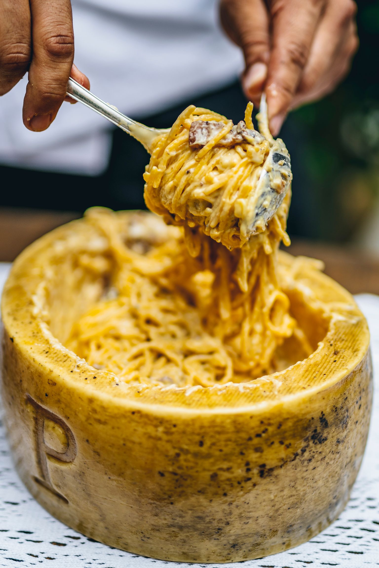 restaurant 40-41 Rathbone Pl, London W1T 1HX // circolo.london@bigmamma.com