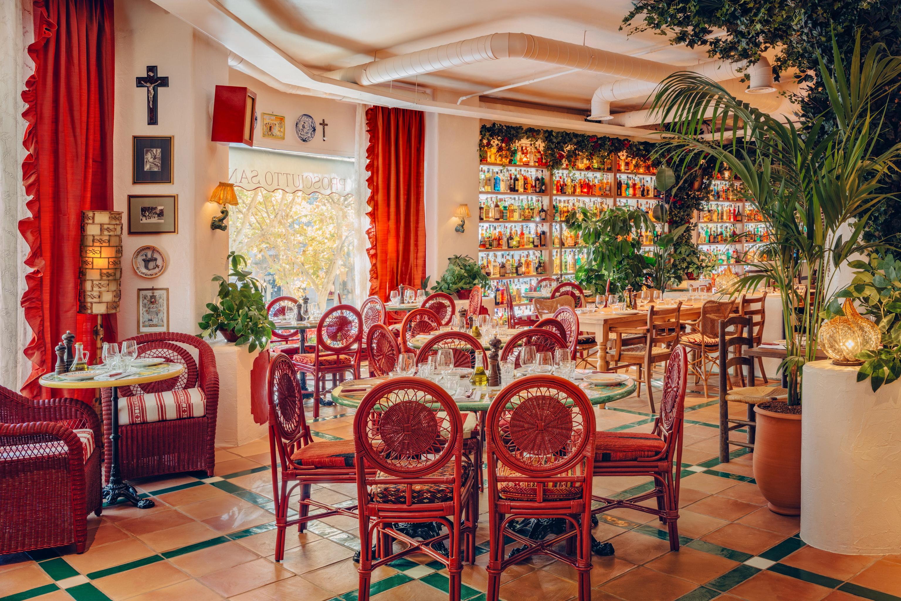 restaurant Pg. de Gràcia, 44, L'Eixample, 08007 Barcelona