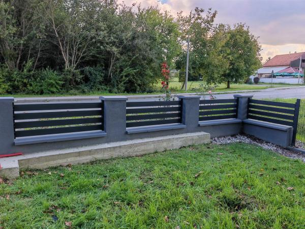 Dvorišna aluminijska ograda antracit Dvorišna aluminijska ograda antracit