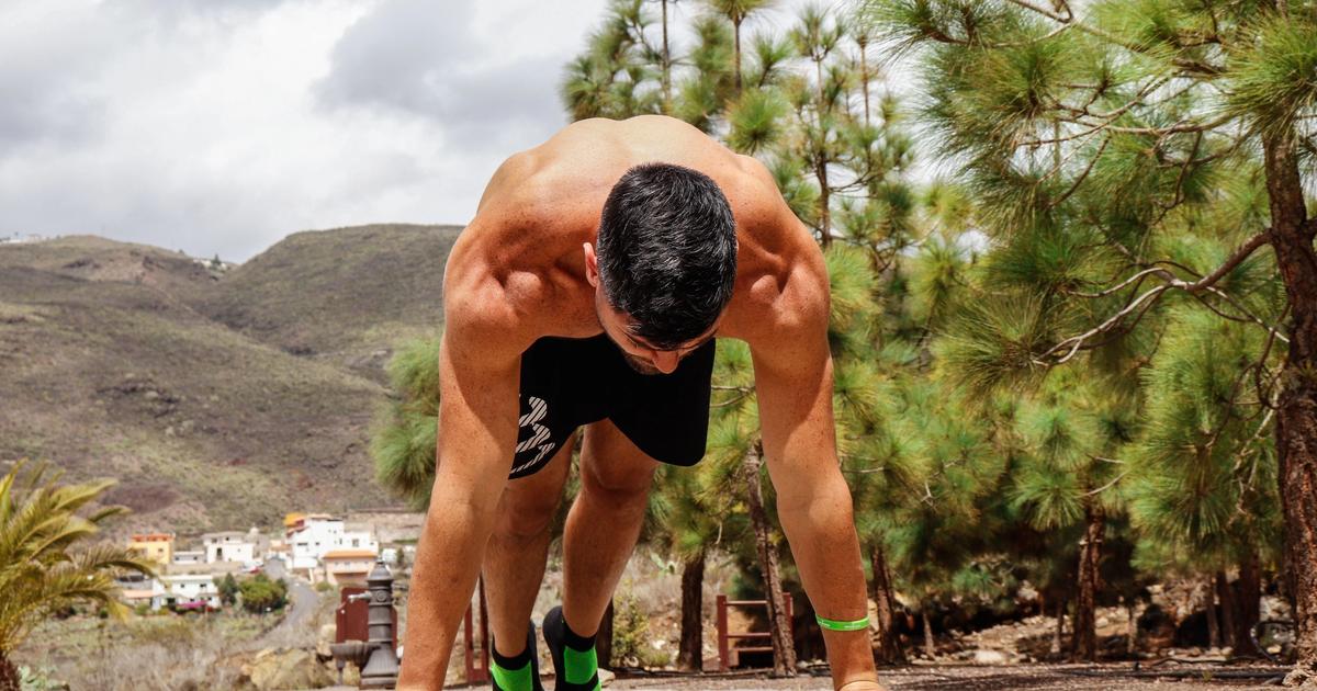 18 effective exercises that target shoulder muscles (including a challenge)