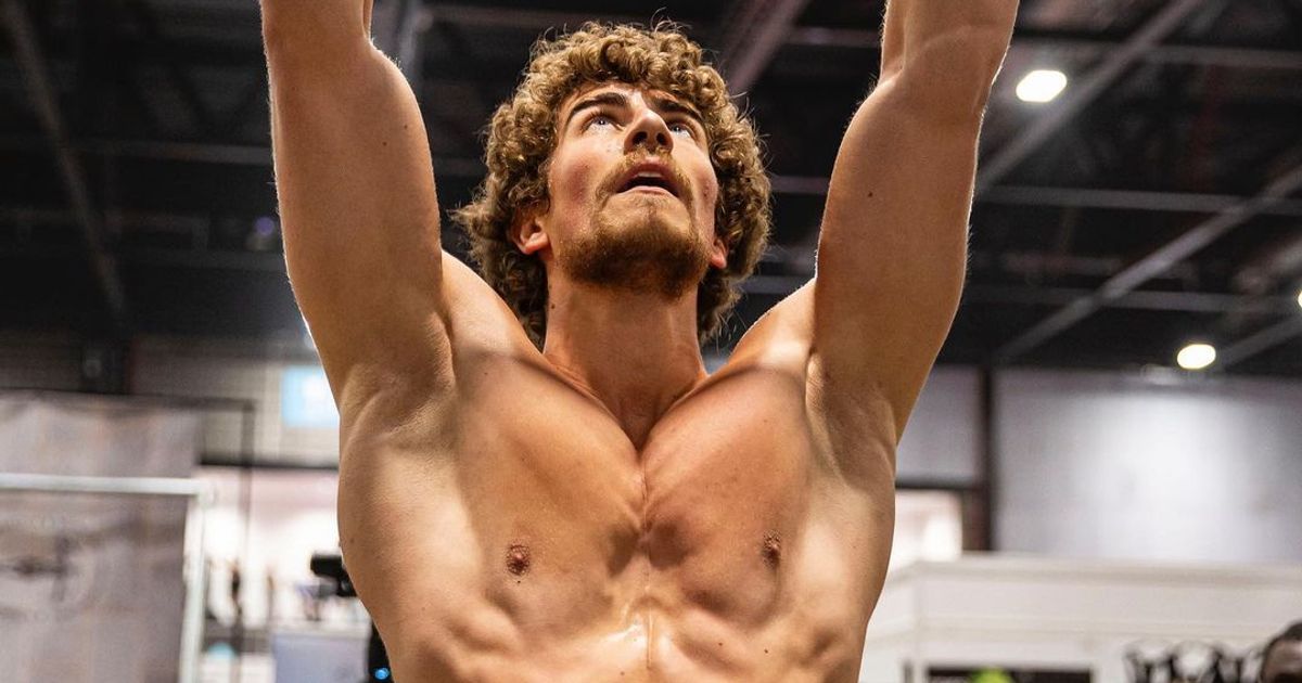 How much does BODY WEIGHT affect PULL UPS?