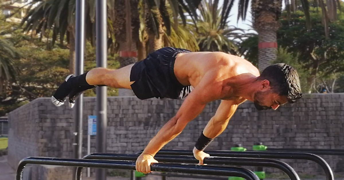 Does the front lever and planche work for gaining muscle mass?