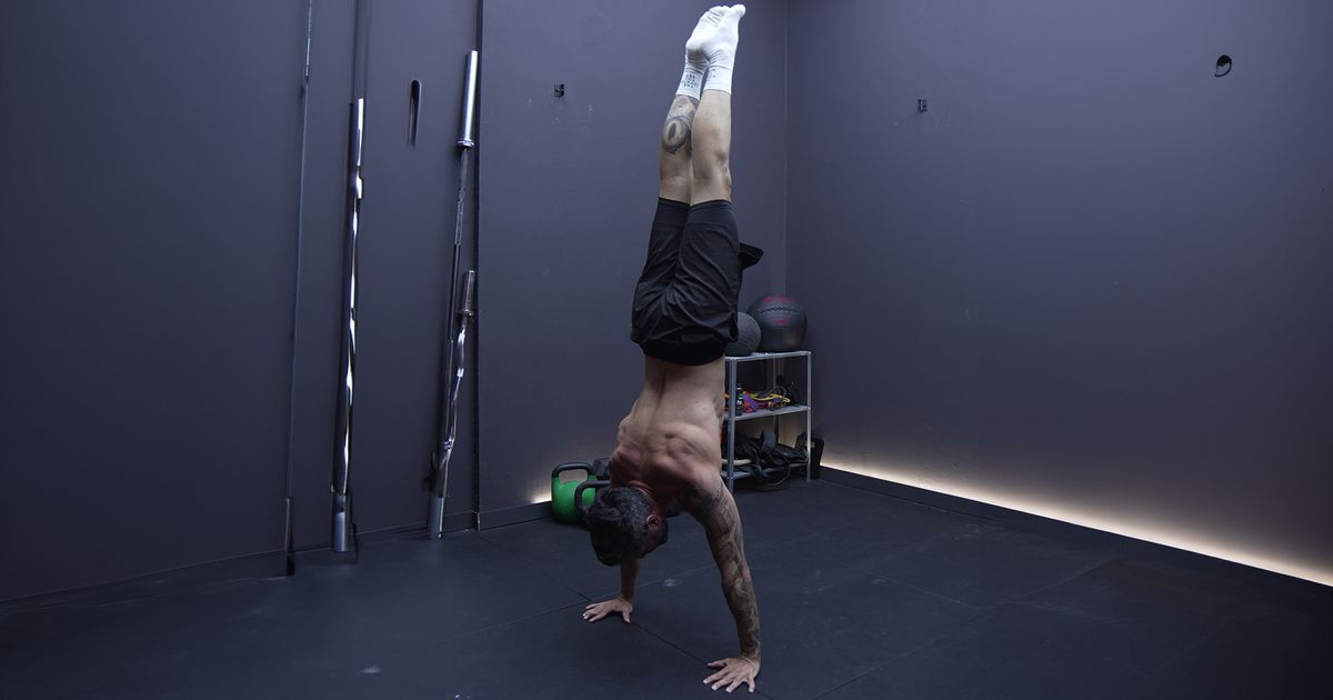 Can You Learn the Handstand in One Afternoon? Key Tips