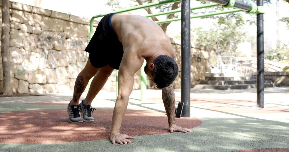 Pike push ups: beneficios y cómo realizarlas correctamente