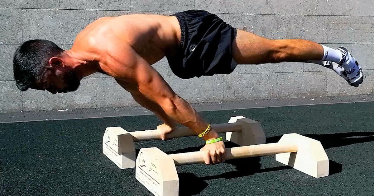 In-depth analysis of the planche exercise
