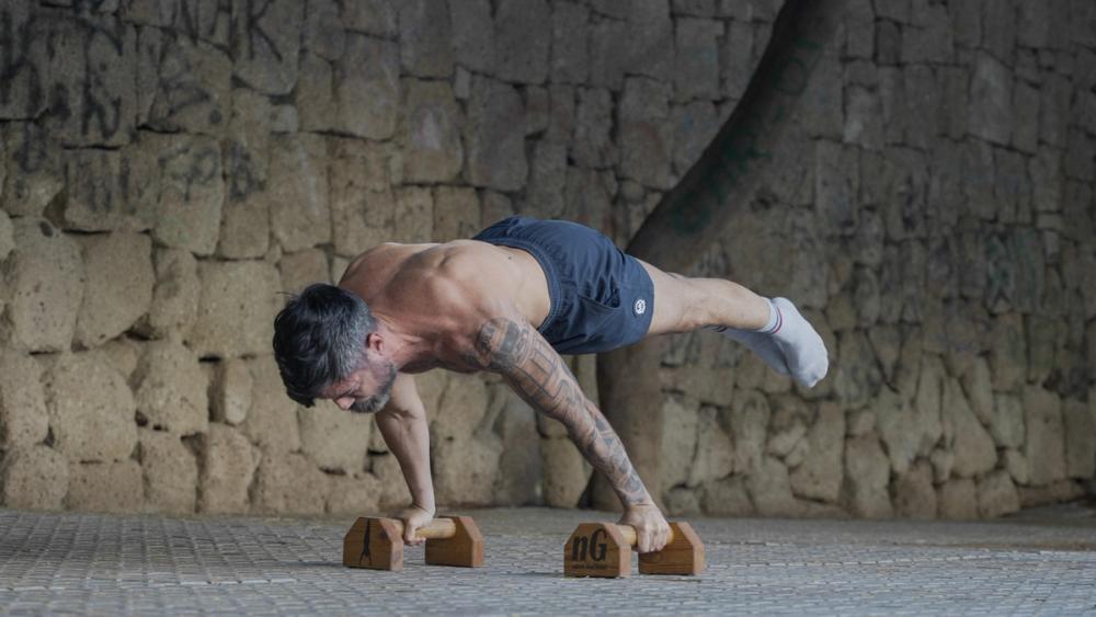 3 exercises to get the Full Planche