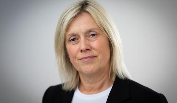 Bilde av Lektorlagets leder Helle Christin Nyhuus.