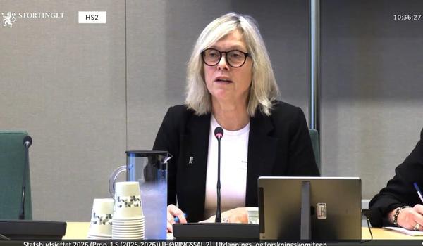 Helle Christin Nyhuus