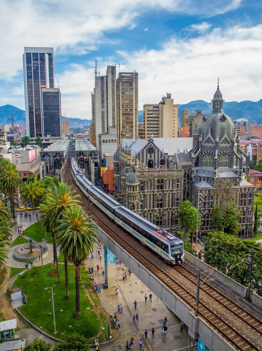 MEDELLIN + CARTAGENA