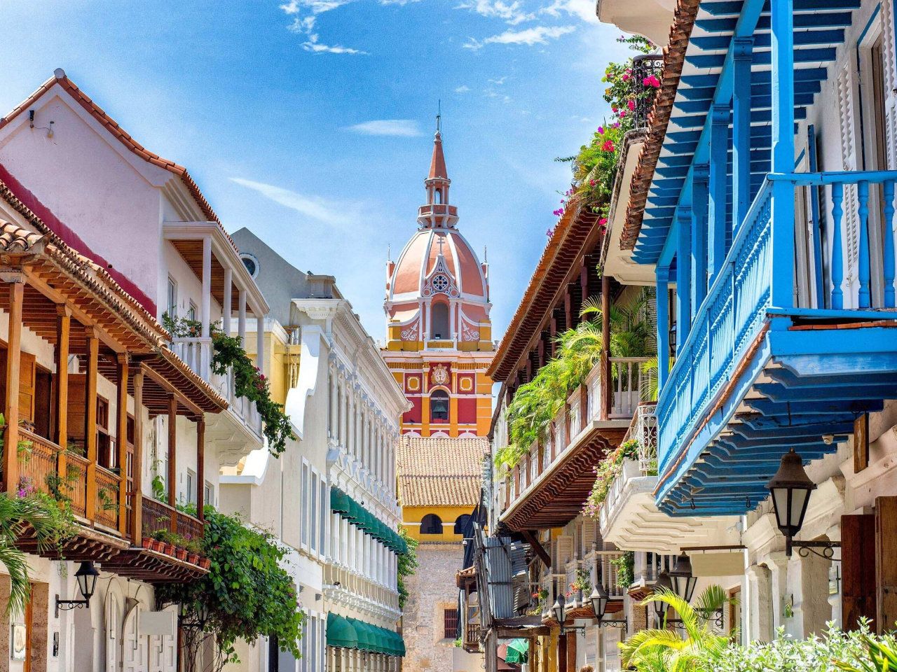 MEDELLIN + CARTAGENA