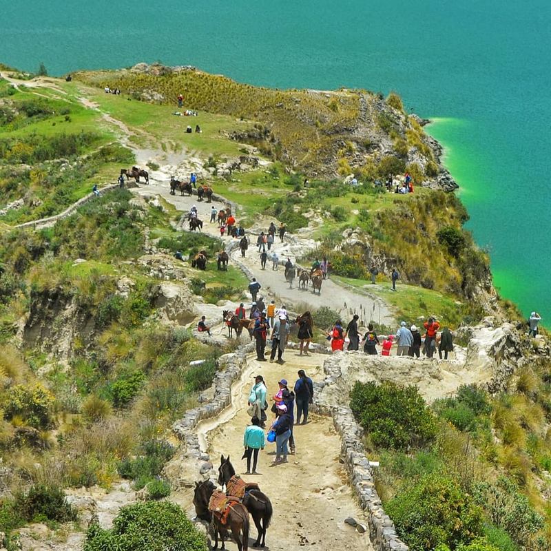 Caminata hacia la Laguna