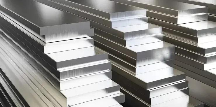 Platinum Price Hits 11-Year High, But ETF Outflows Signal Caution